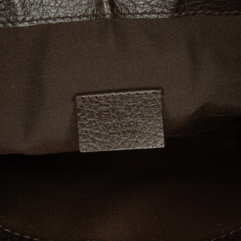 Gucci GG Canvas Clutch Bag (SHG-NZQrZr)