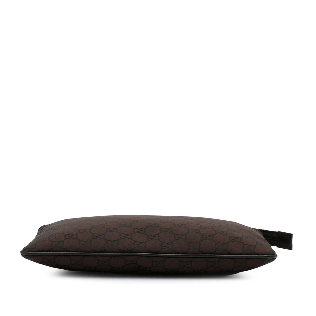 Gucci GG Canvas Clutch Bag (SHG-NZQrZr)