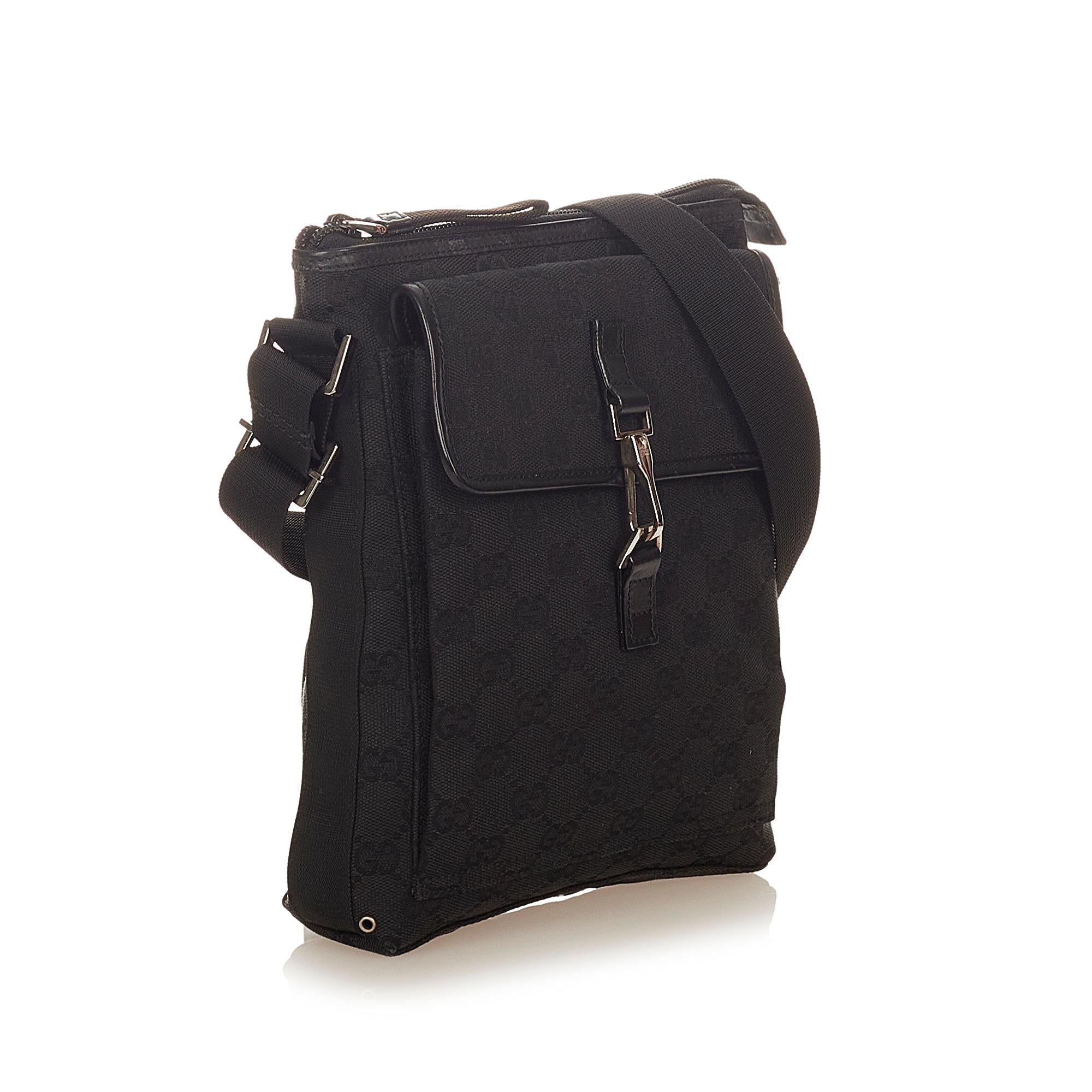 Gucci Gucci Canvas Crossbody Bag (SHG-24570)