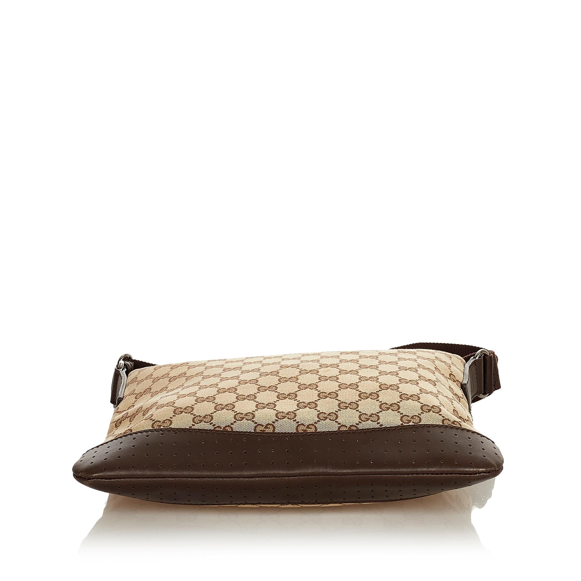 Gucci Gucci Canvas Crossbody Bag (SHG-25841)