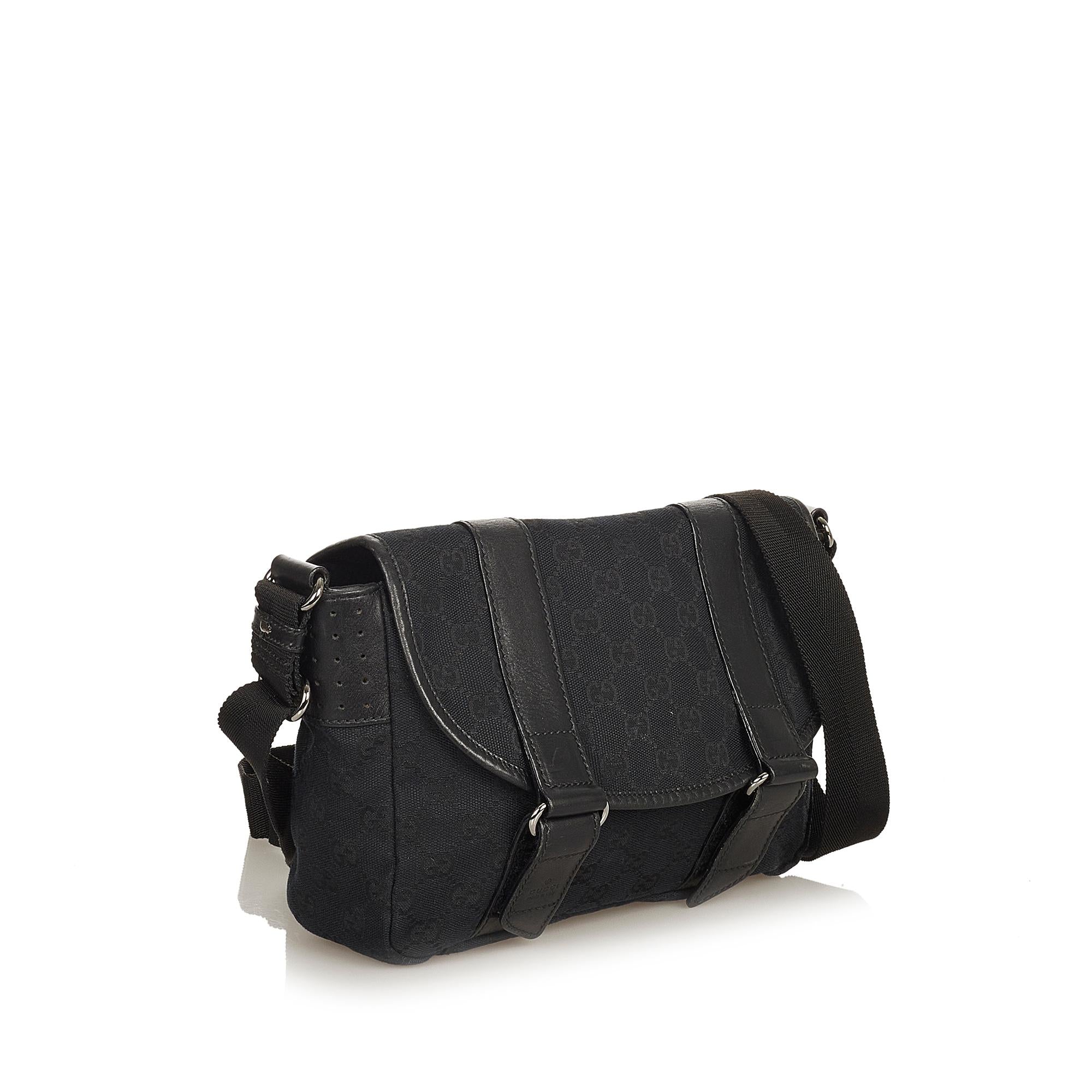 Gucci Gucci Canvas Crossbody Bag (SHG-26653)