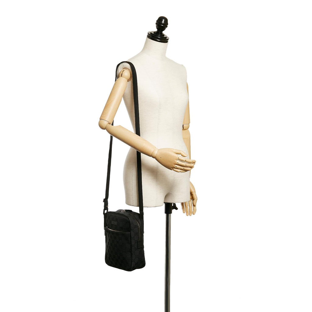 Gucci Gucci Canvas Crossbody Bag (SHG-27476)