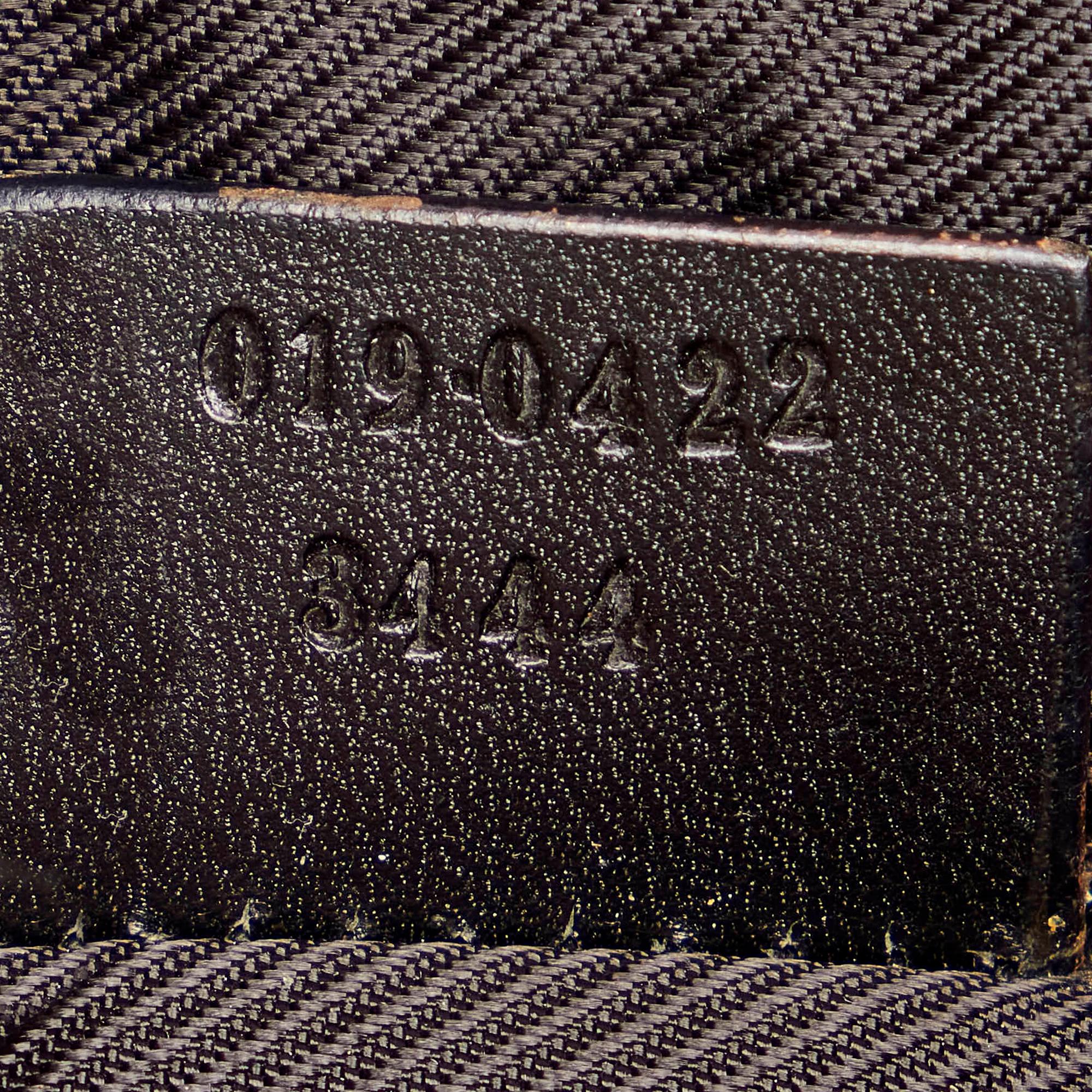 Gucci Gucci Canvas Crossbody Bag (SHG-28150)