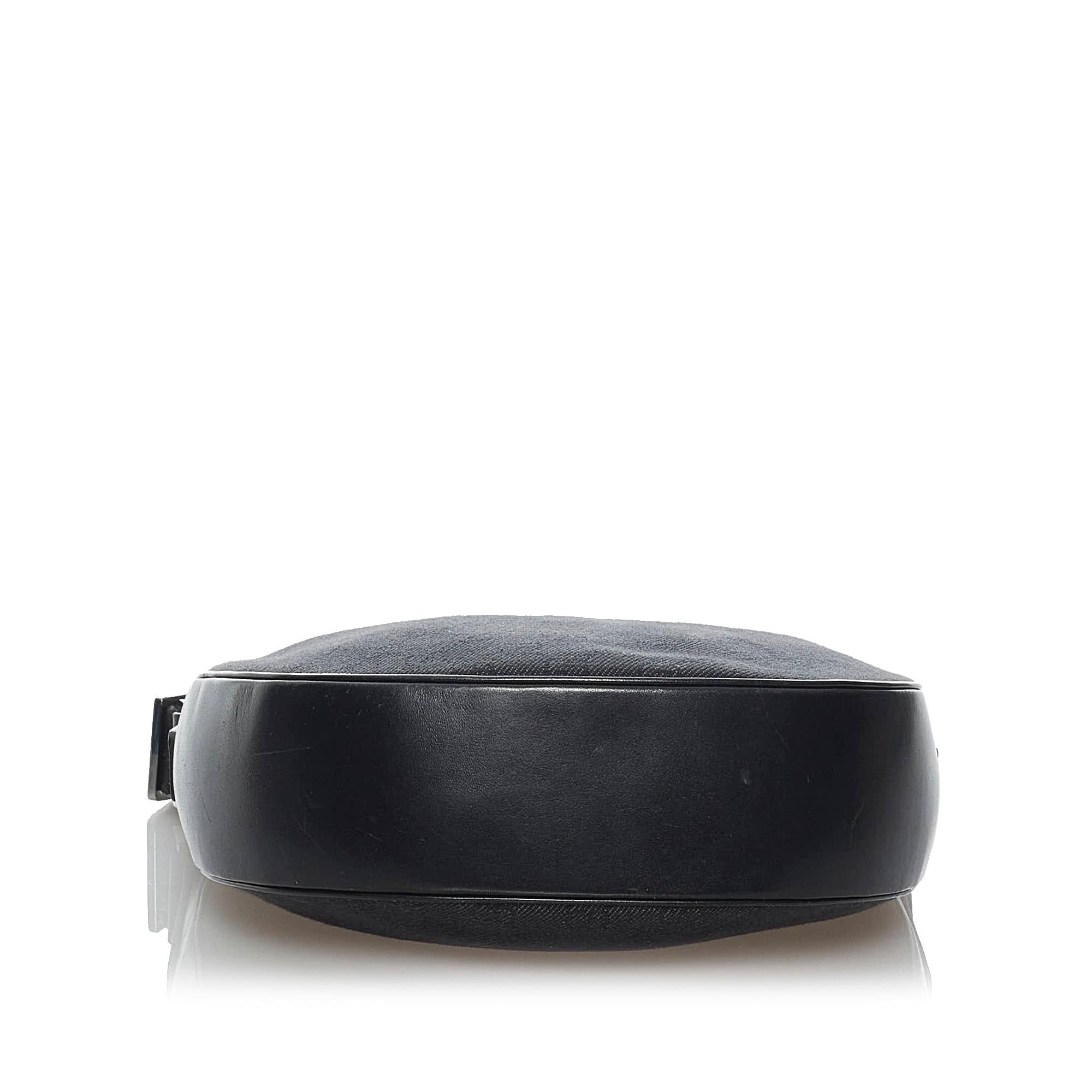 Gucci Gucci Canvas Crossbody Bag (SHG-29599)