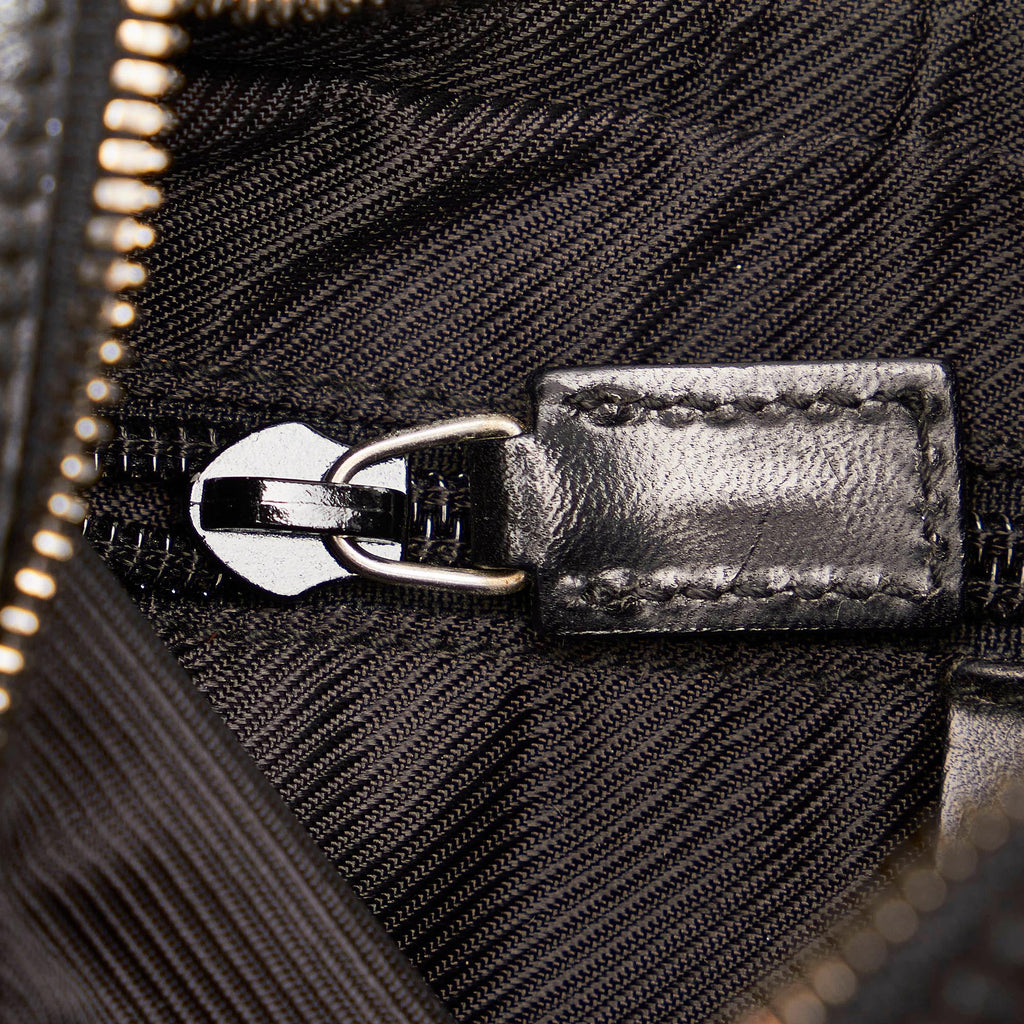 Gucci Gucci Canvas Crossbody Bag (SHG-29599)