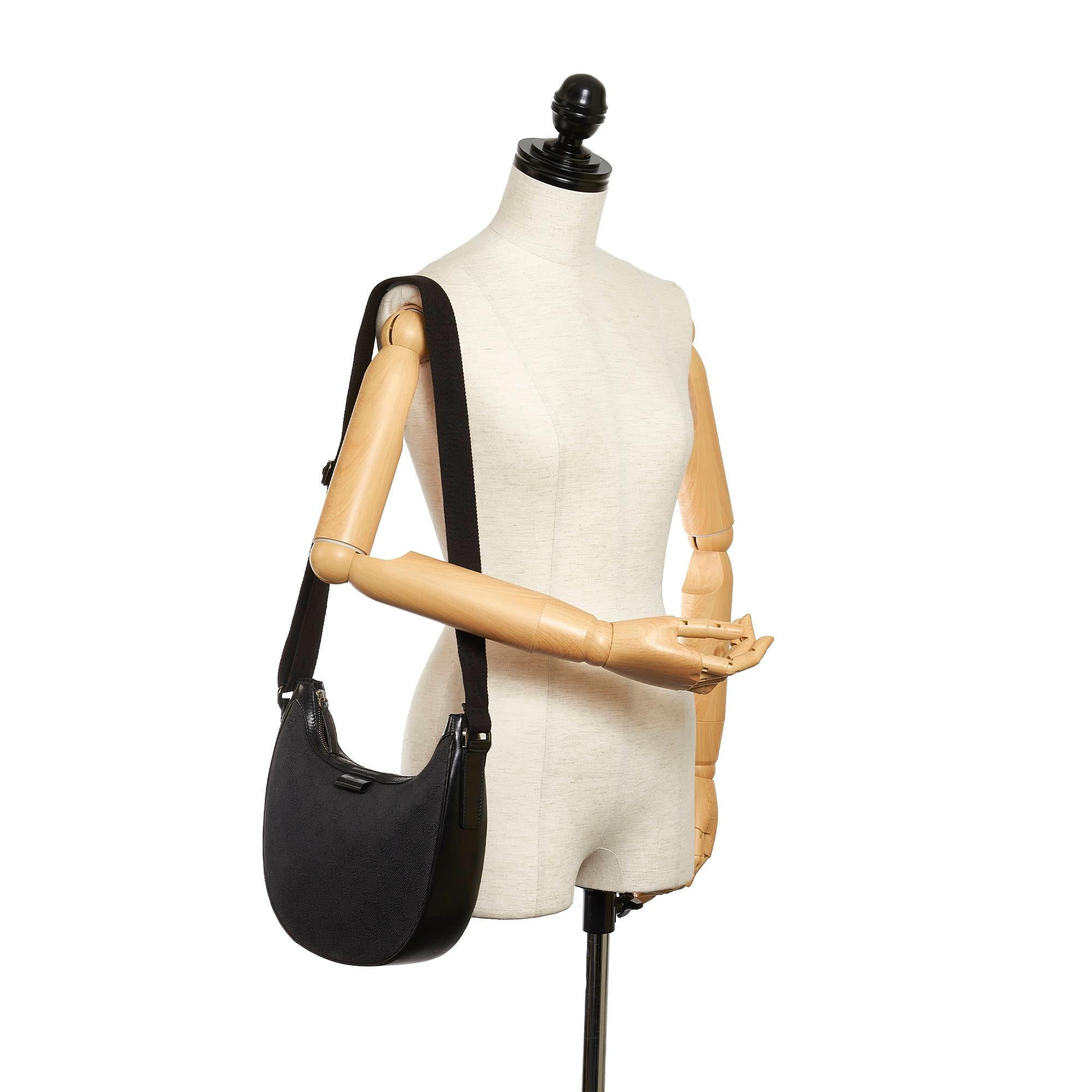 Gucci Gucci Canvas Crossbody Bag (SHG-29599)