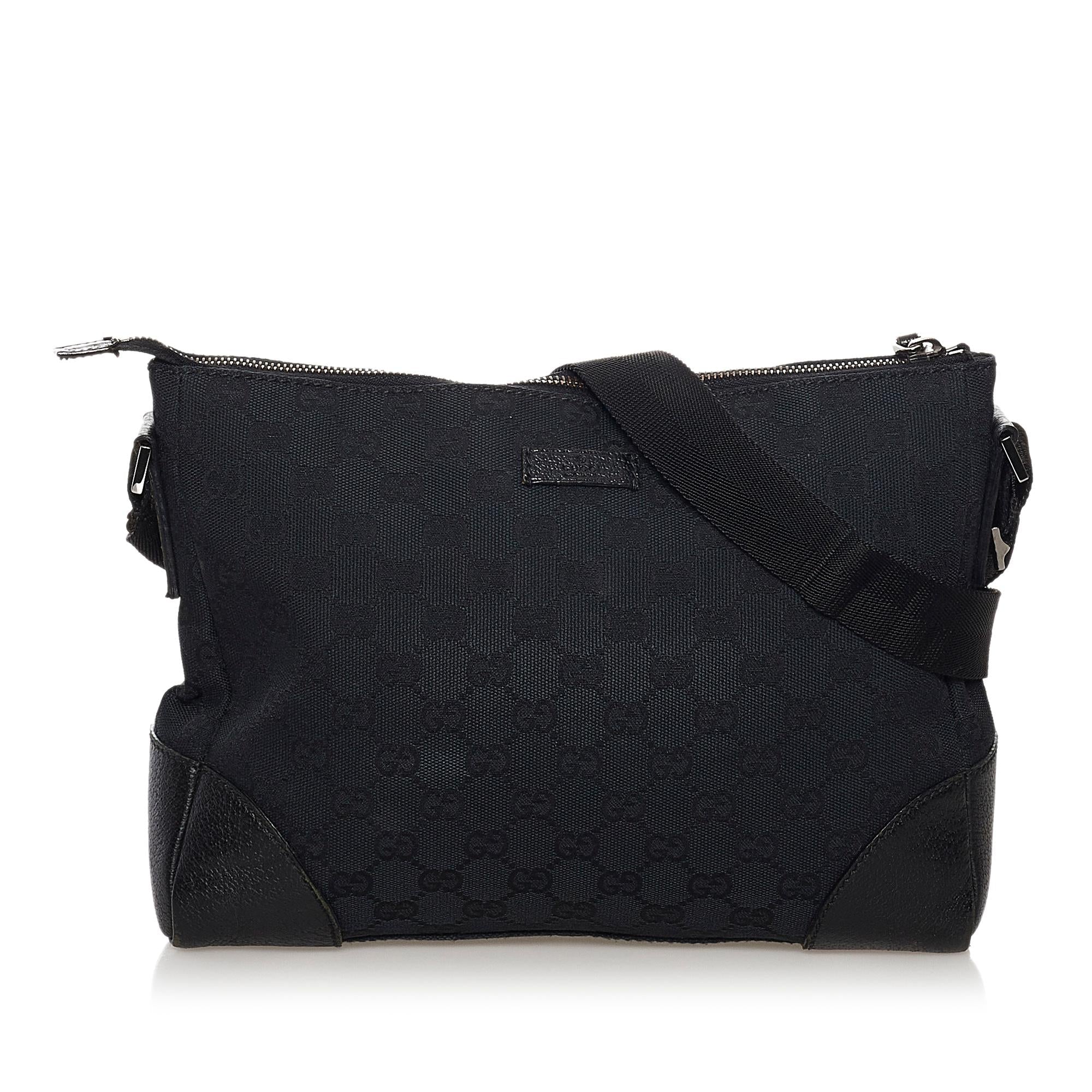 Gucci Gucci Canvas Crossbody Bag (SHG-31768)