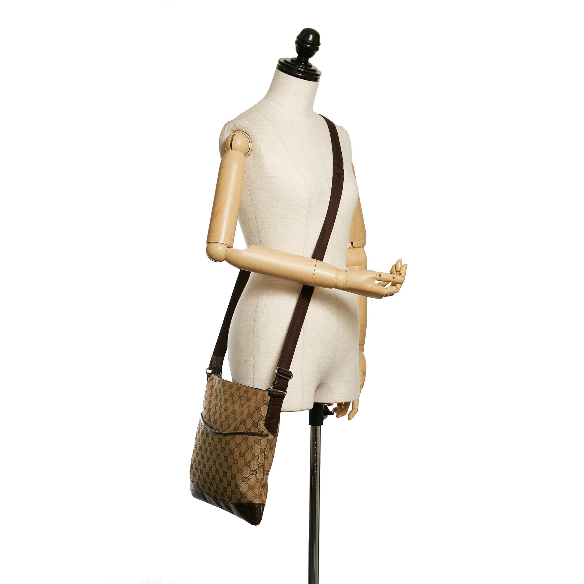 Gucci Gucci Canvas Crossbody Bag (SHG-32218)