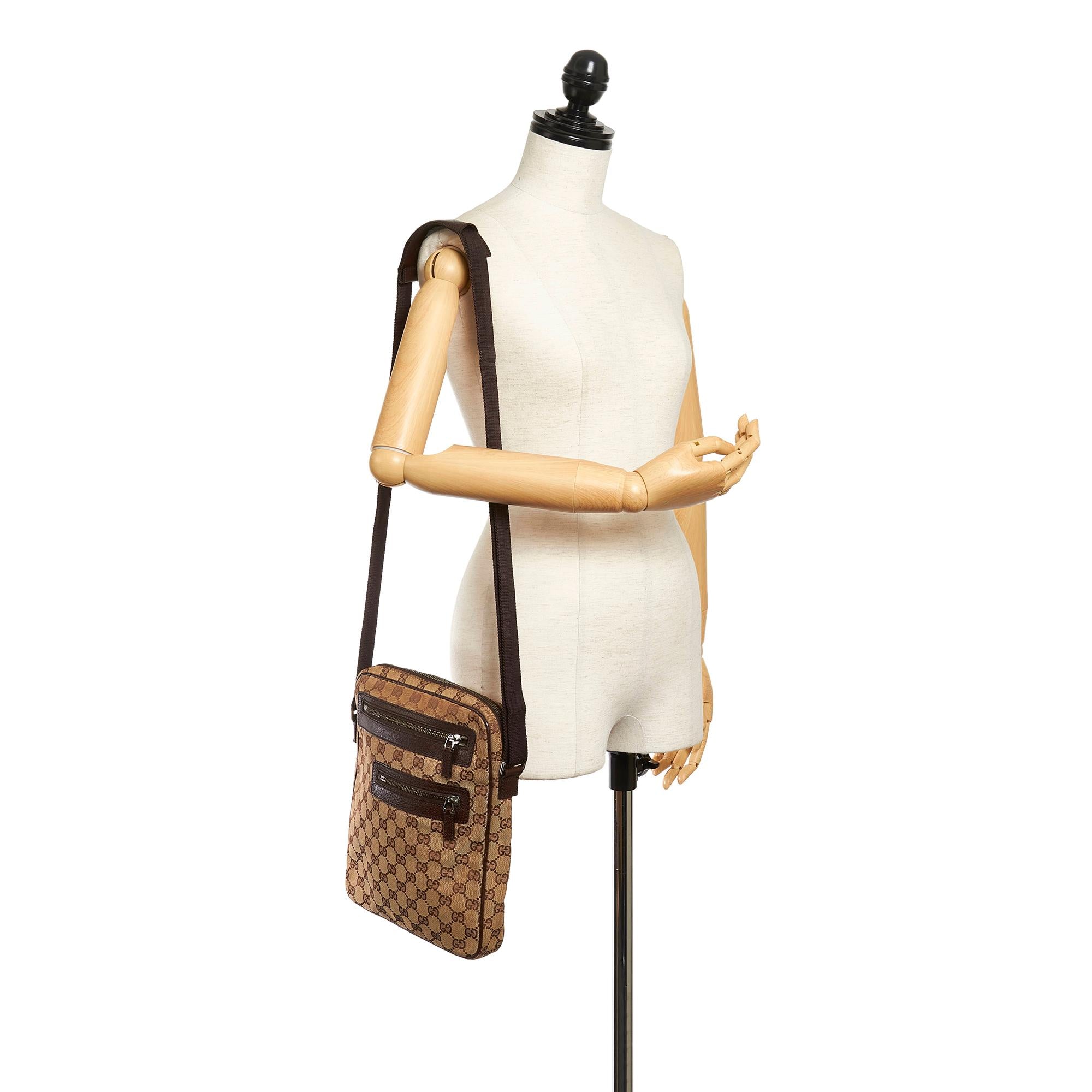Gucci Gucci Canvas Crossbody Bag (SHG-32837)