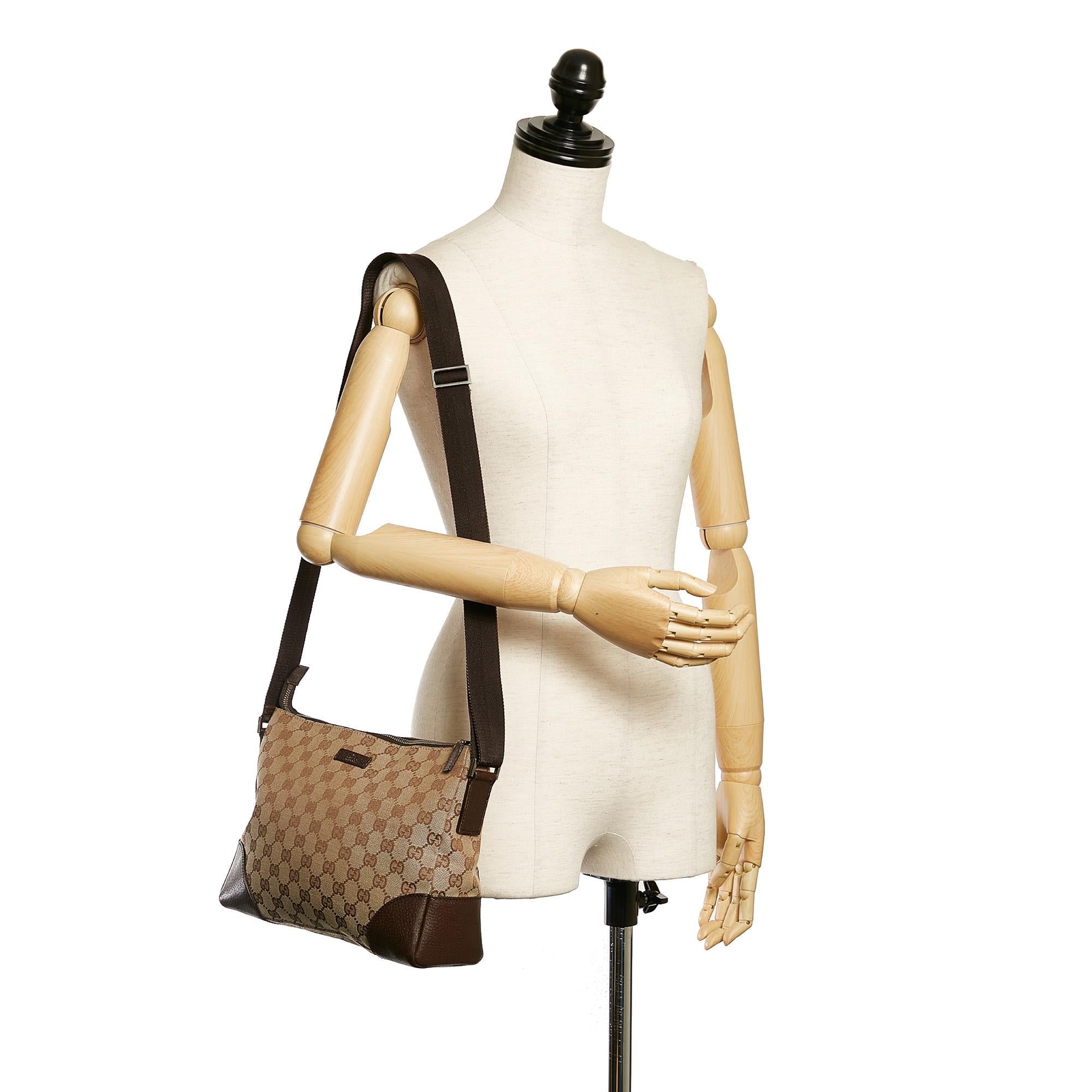 Gucci Gucci Canvas Crossbody Bag (SHG-32877)