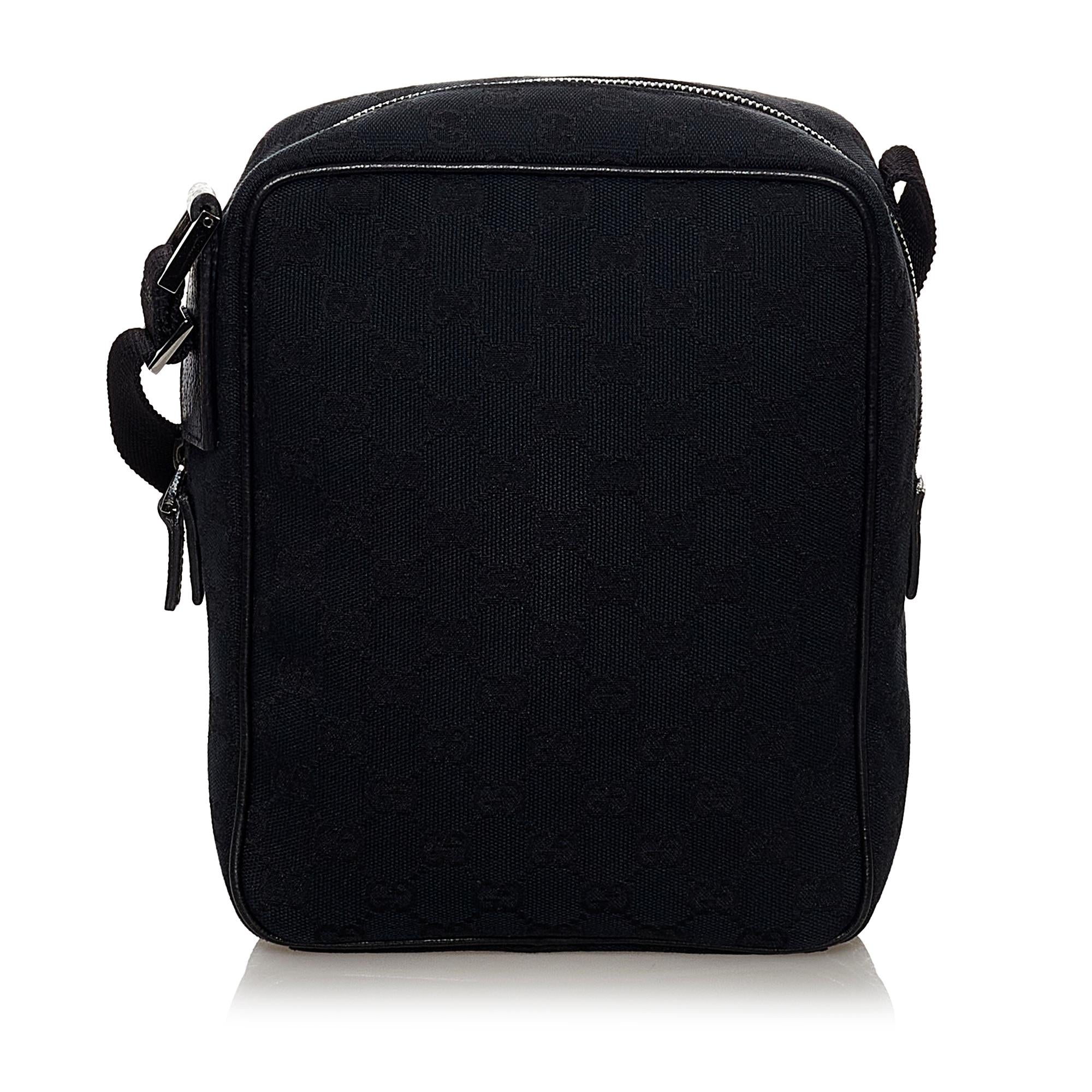 Gucci Gucci Canvas Crossbody Bag (SHG-33063)