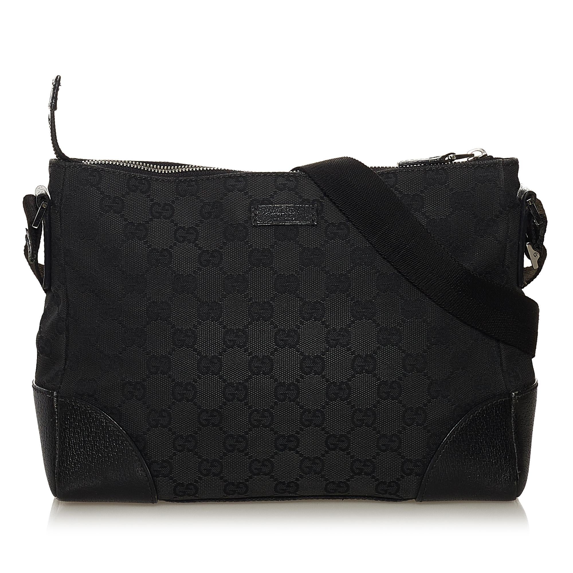 Gucci Gucci Canvas Crossbody Bag (SHG-33123)