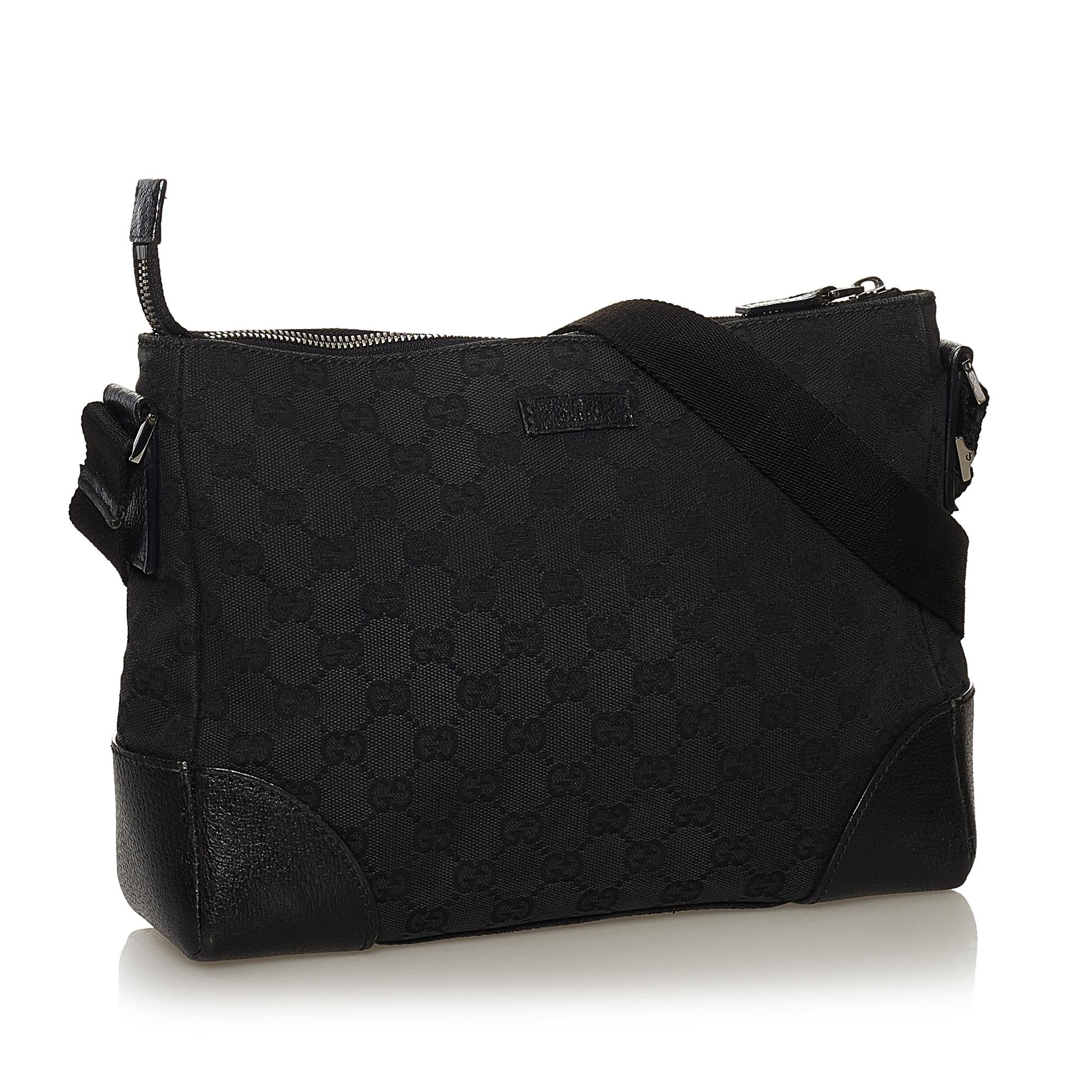 Gucci Gucci Canvas Crossbody Bag (SHG-33123)