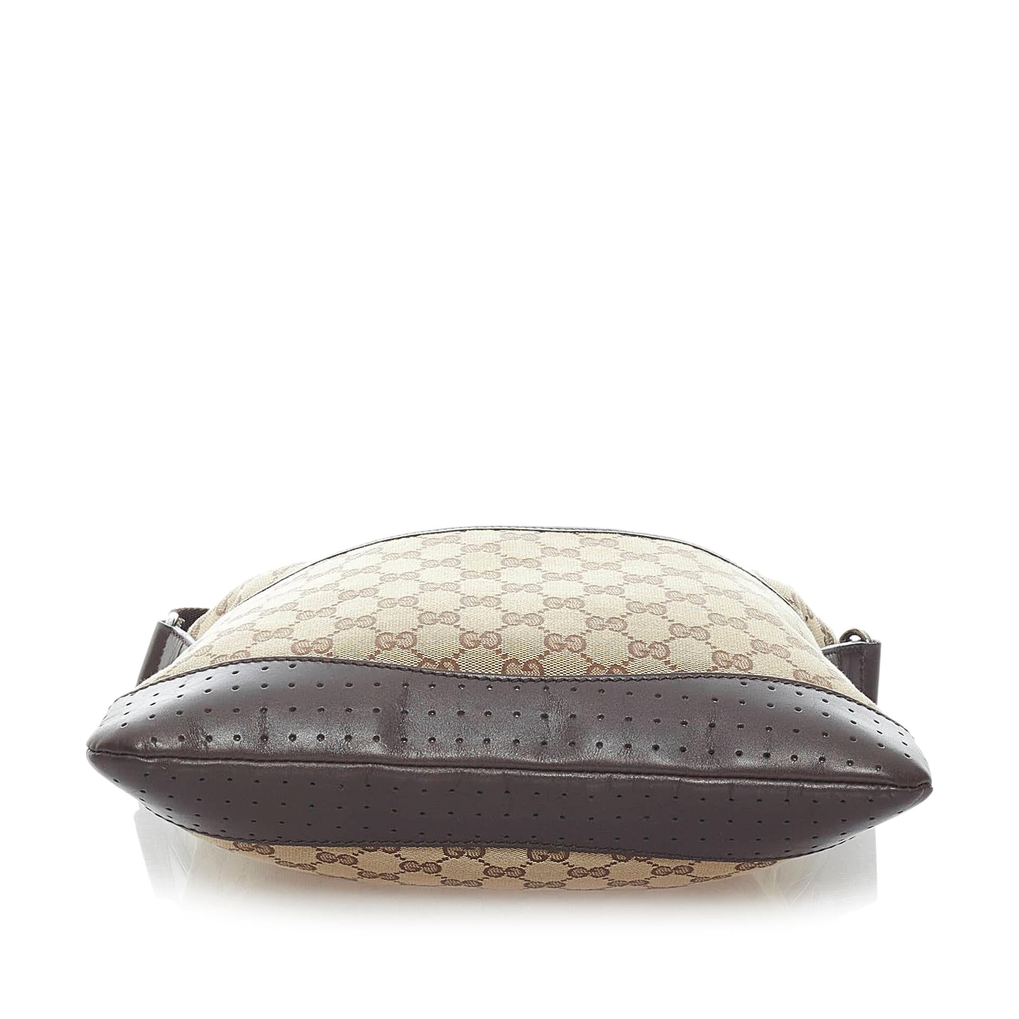 Gucci Gucci Canvas Crossbody Bag (SHG-33330)