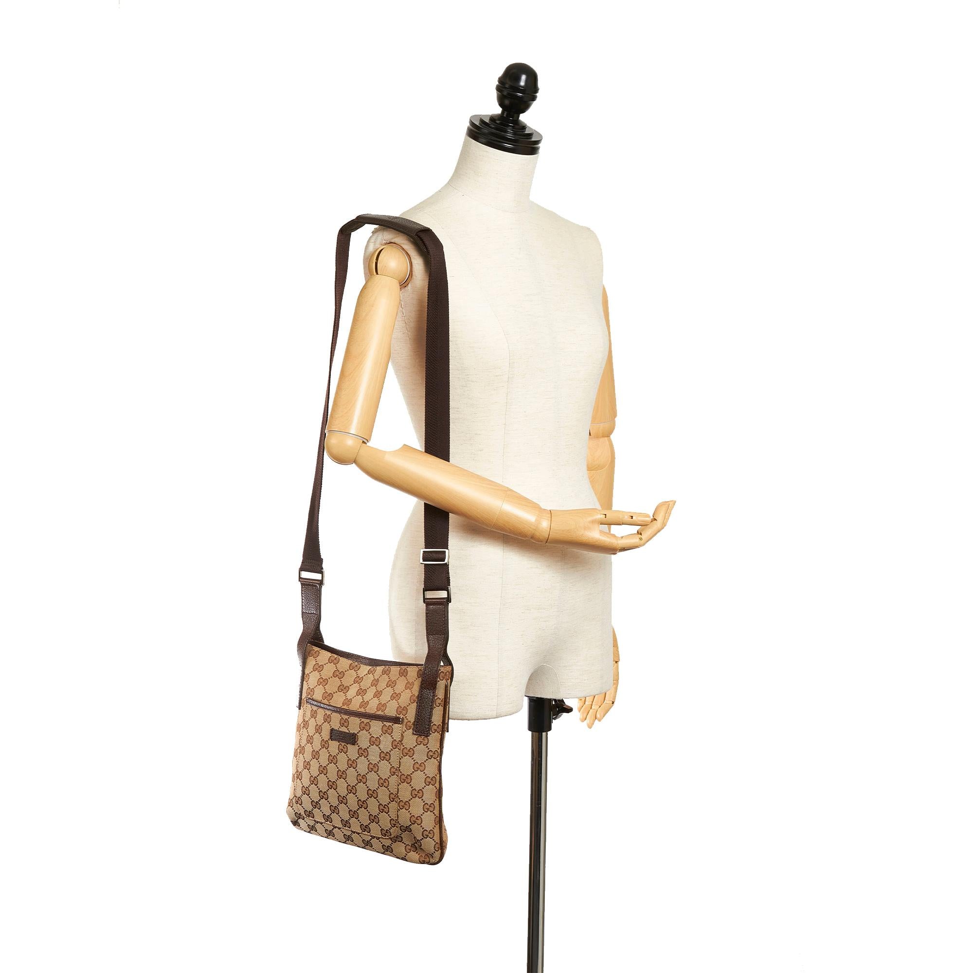 Gucci Gucci Canvas Crossbody Bag (SHG-33392)