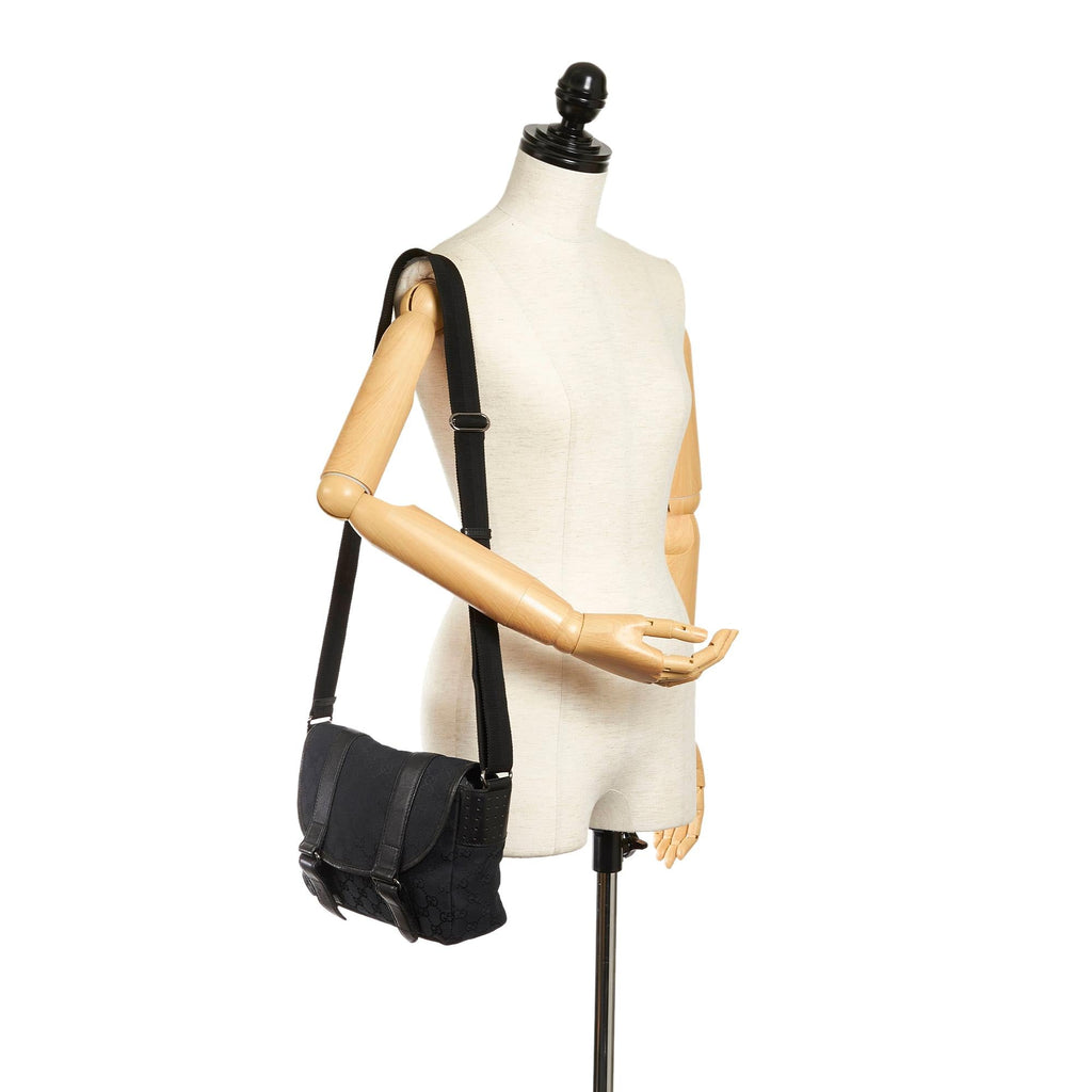 Gucci Gucci Canvas Crossbody Bag (SHG-33396)