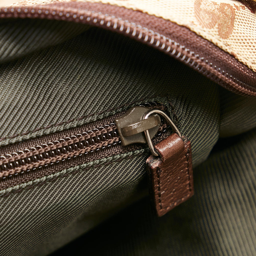 Gucci Gucci Canvas Crossbody Bag (SHG-33589)