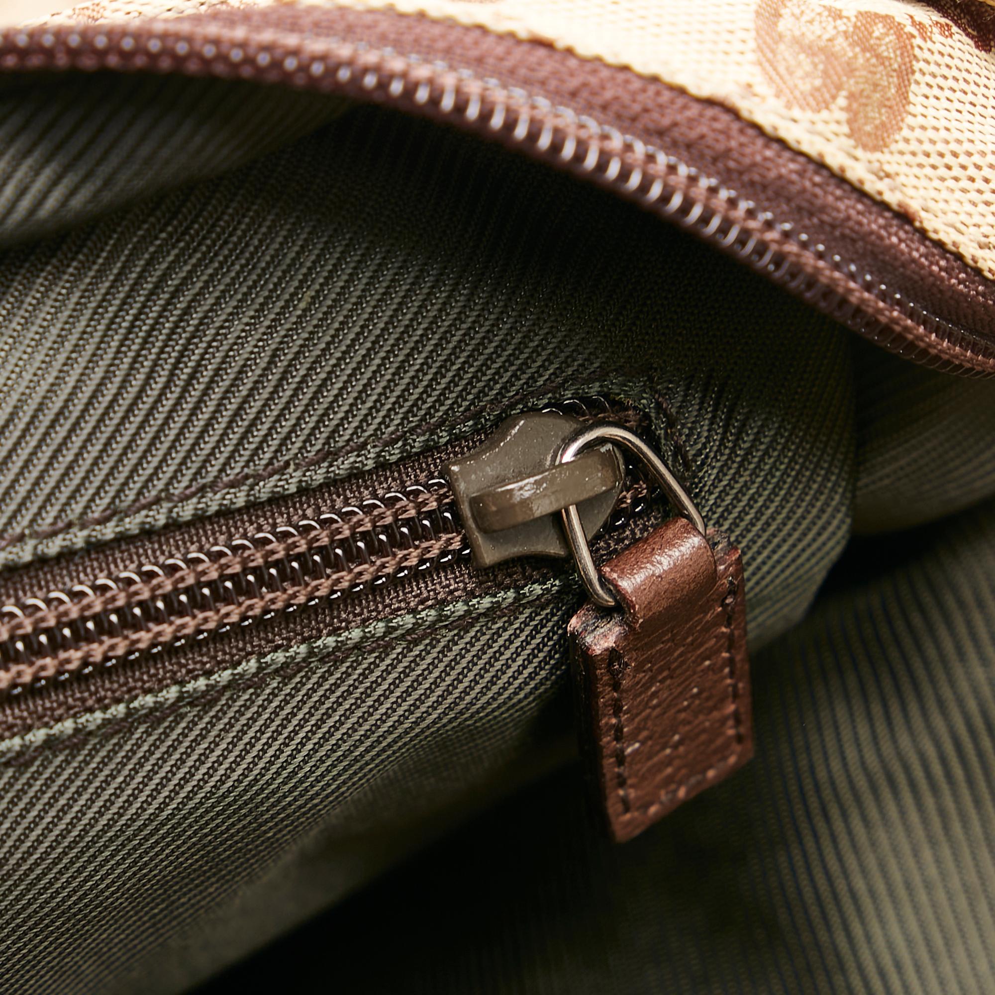 Gucci Gucci Canvas Crossbody Bag (SHG-33589)