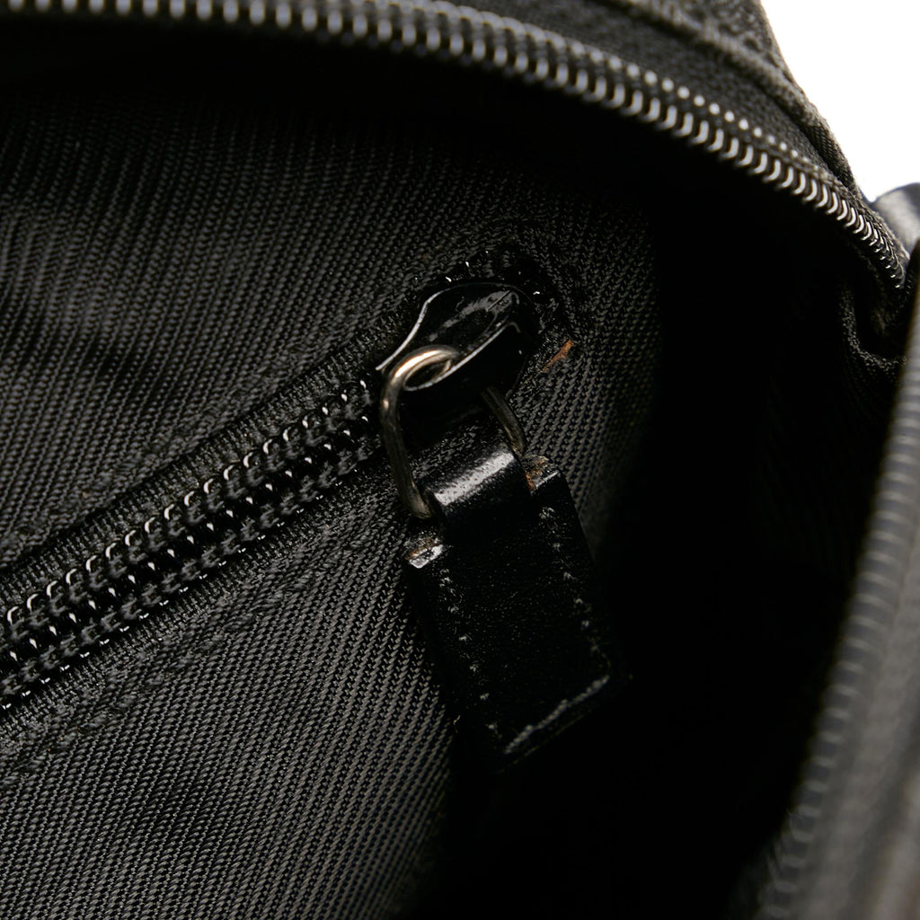 Gucci GG Canvas Crossbody Bag (SHG-z4ByfH)