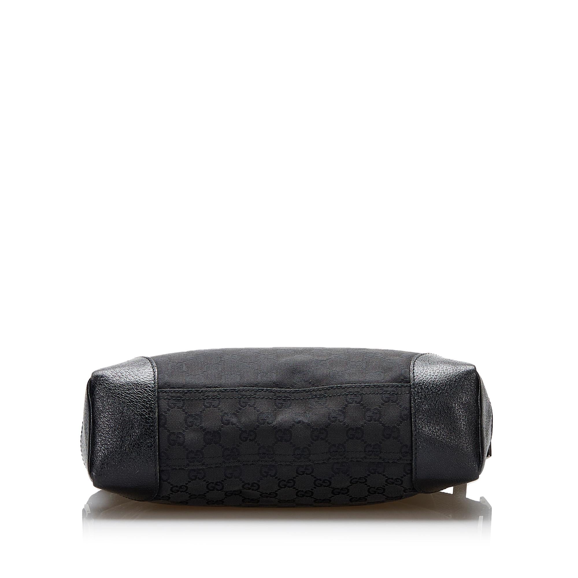 Gucci GG Canvas Crossbody Bag (SHG-OTTZxX)