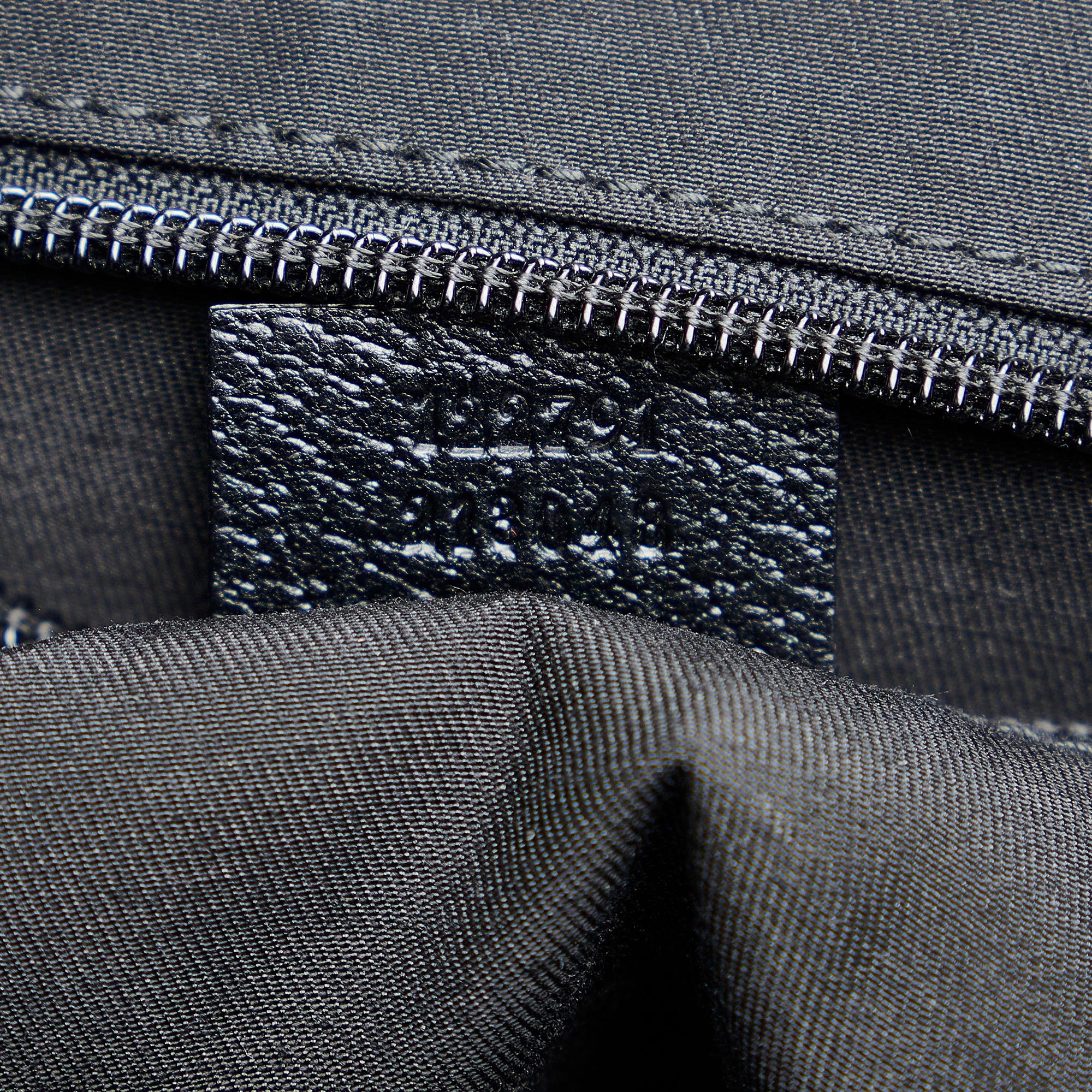 Gucci GG Canvas Crossbody Bag (SHG-nqFUgN)