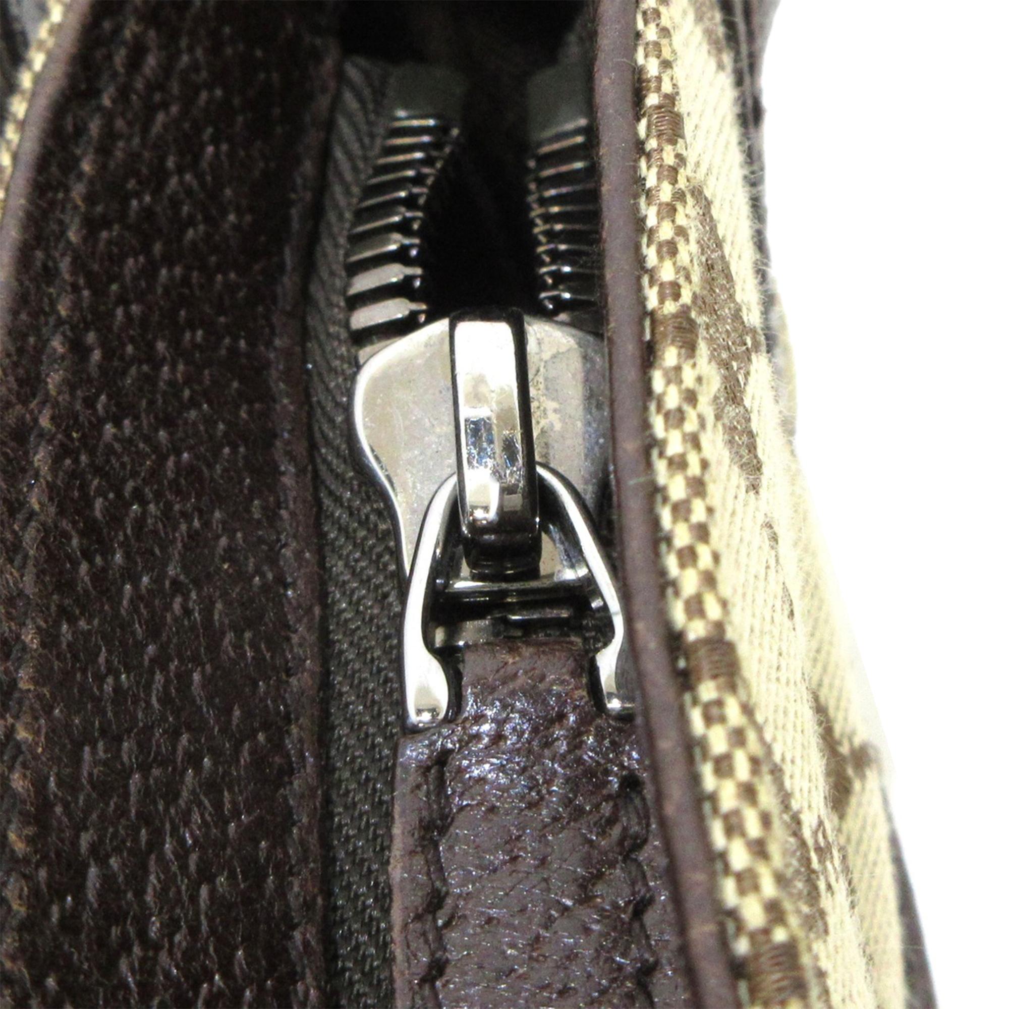 Gucci GG Canvas Crossbody Bag (SHG-x23w1X)