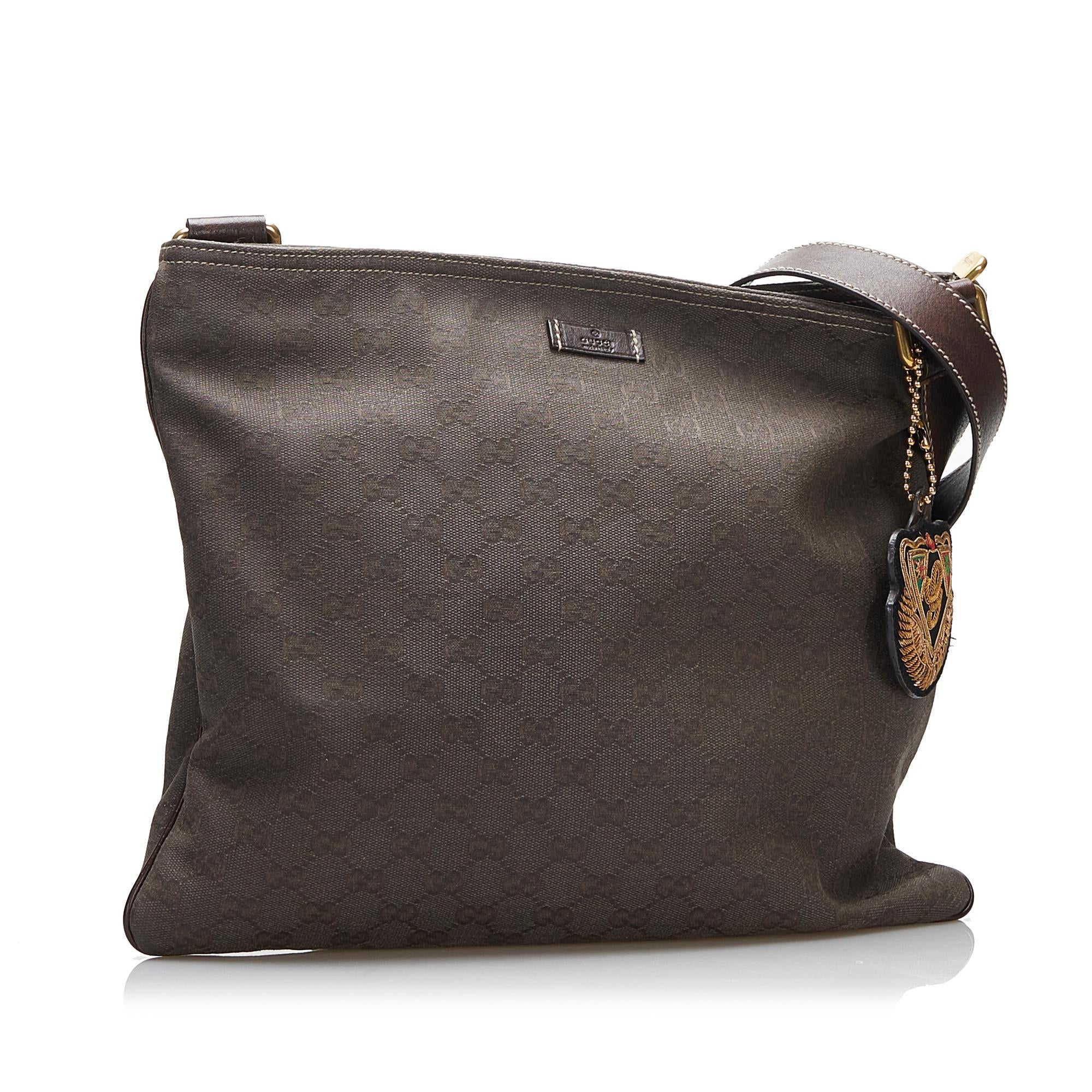 Gucci GG Canvas Crossbody (SHG-UOb4Kr)