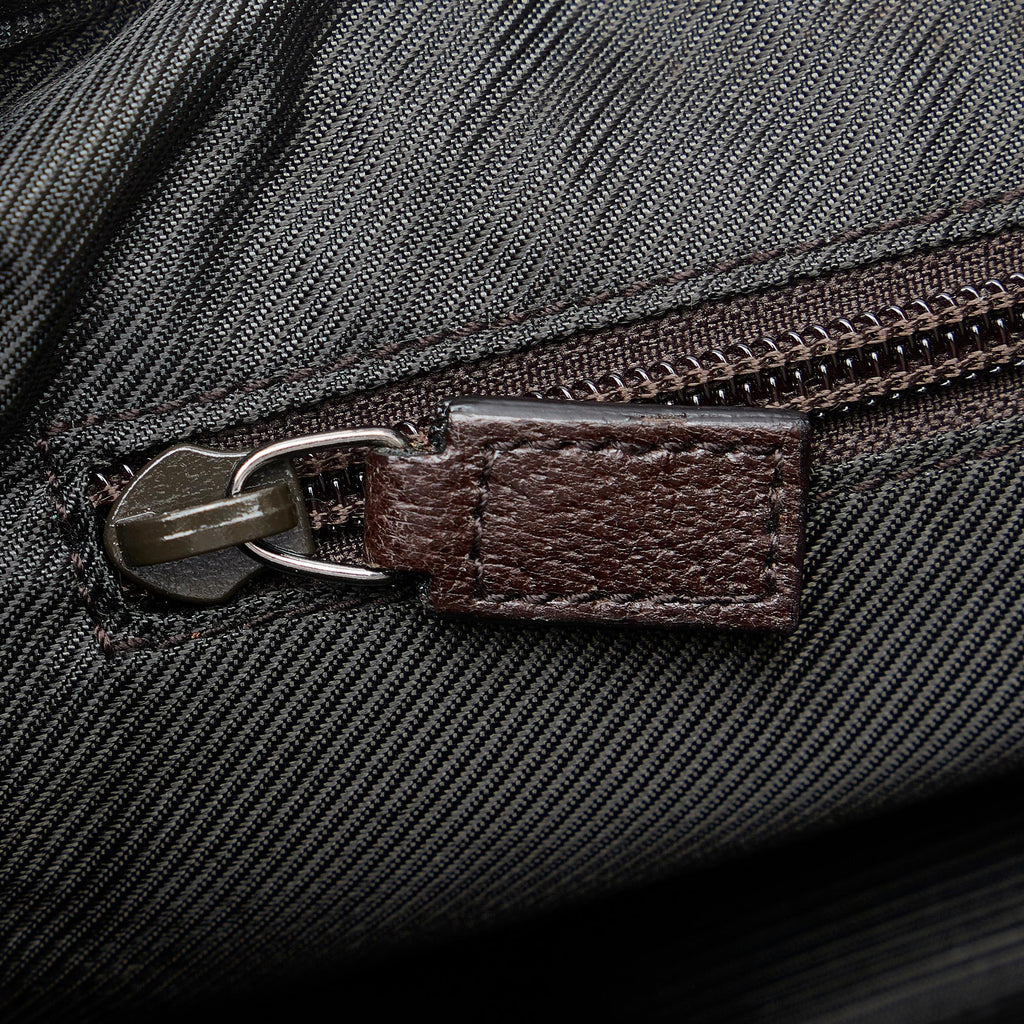 Gucci GG Canvas Crossbody (SHG-huROyb)