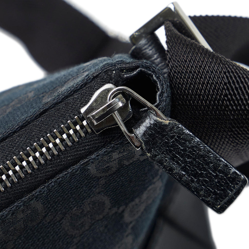 Gucci GG Canvas Crossbody (SHG-dCodfZ)