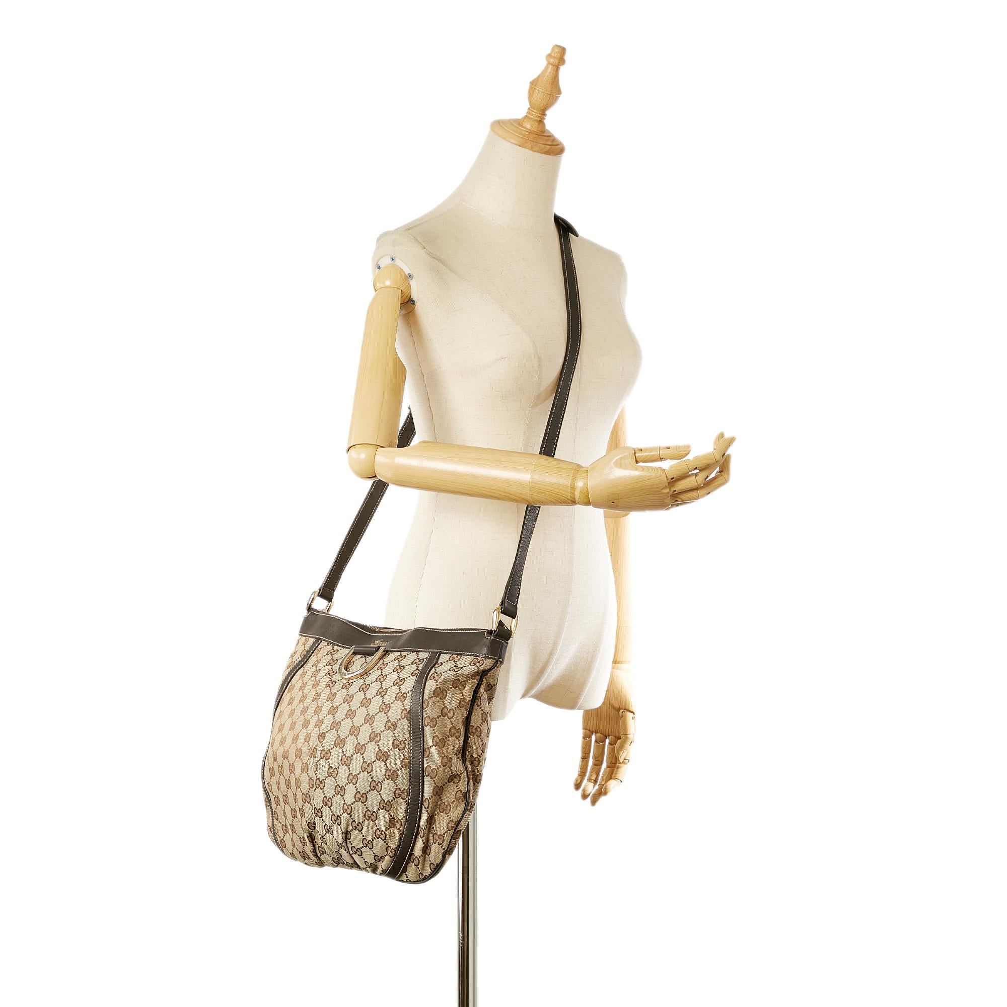 Gucci Gucci Canvas D-Ring Crossbody Bag (SHG-23083)