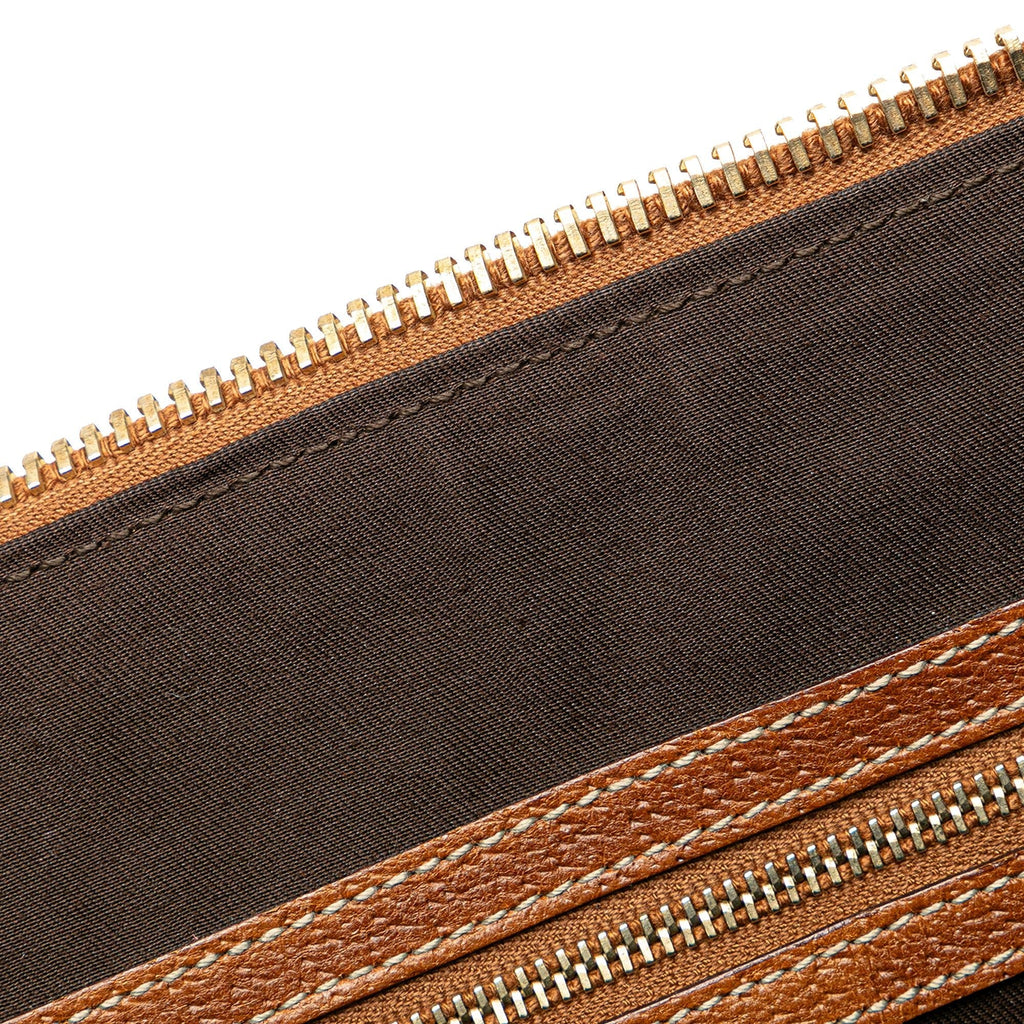 Gucci GG Canvas Dome Nailhead Handbag (SHG-hYHpr2)