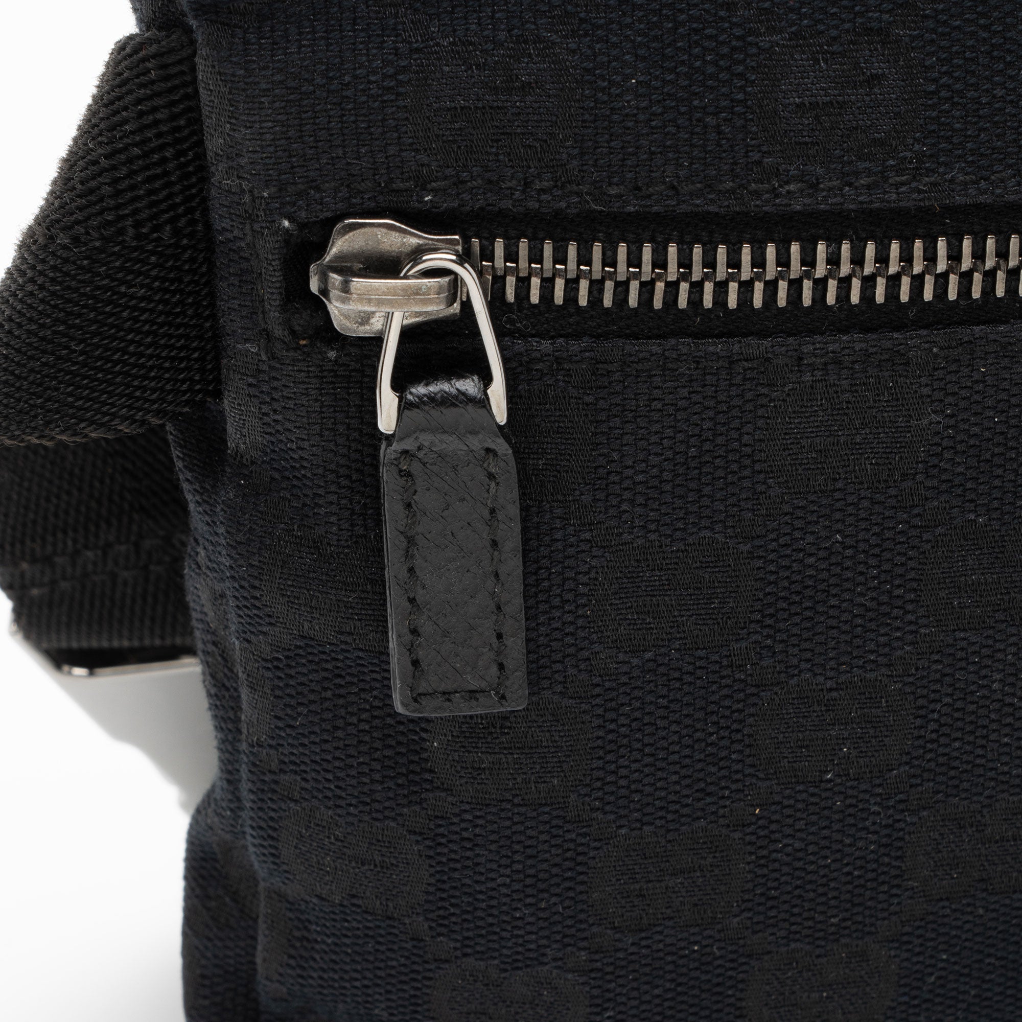 Gucci GG Canvas Double Pocket Belt Bag (SHF-a1zpfw)
