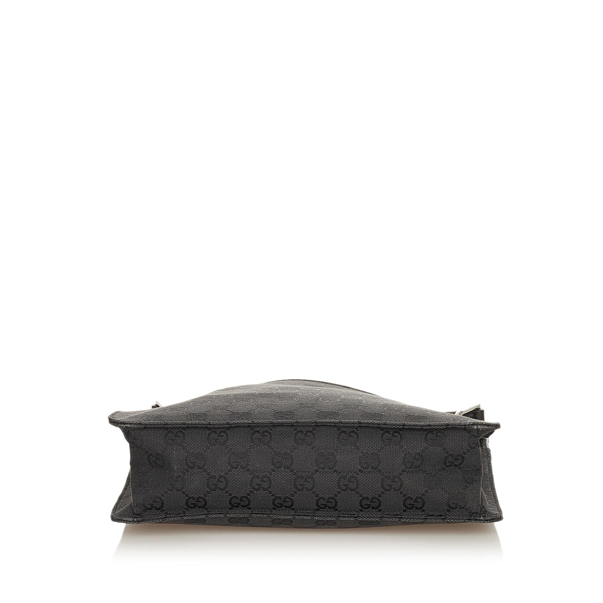 Gucci Gucci Canvas Eclipse Crossbody Bag (SHG-24995)