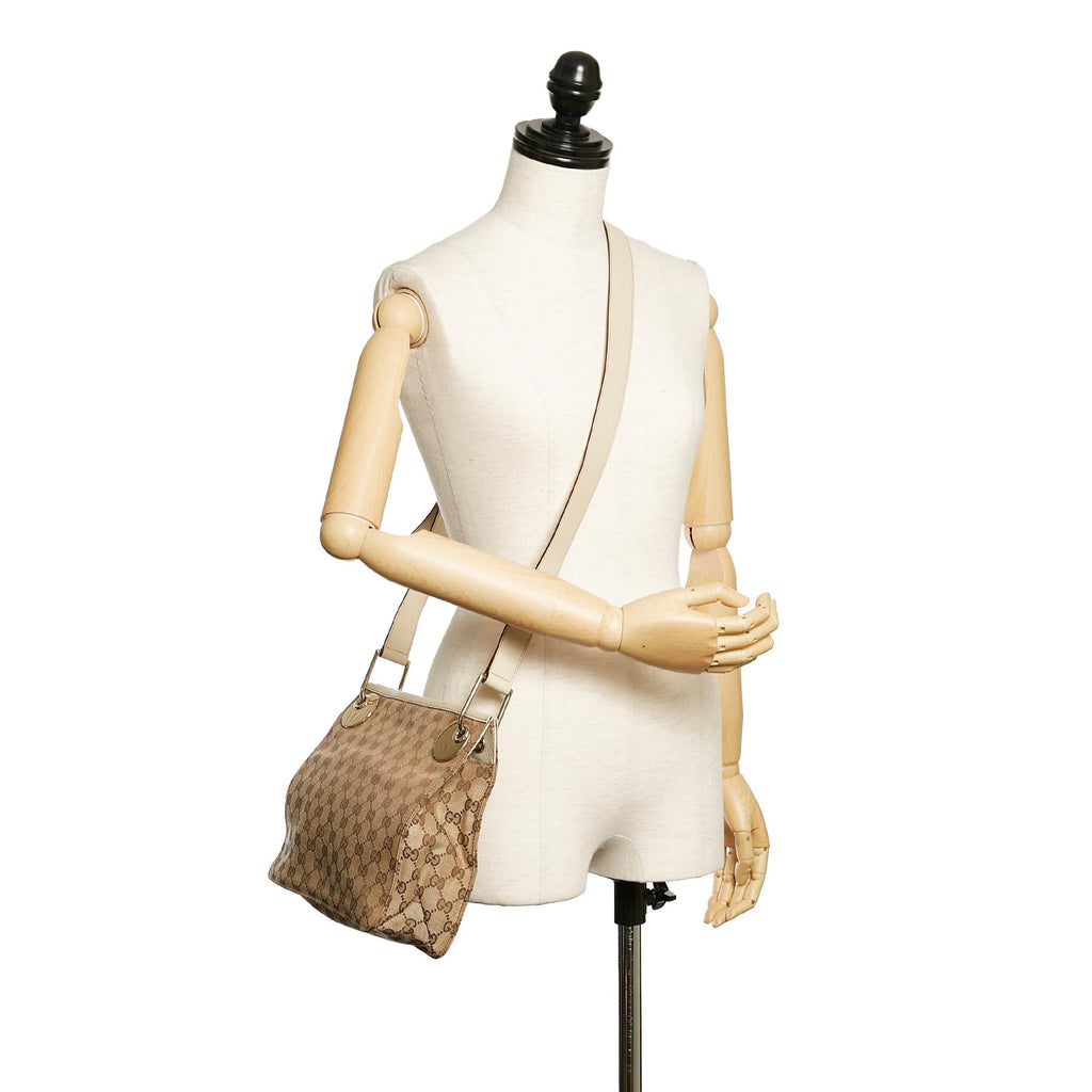 Gucci Gucci Canvas Eclipse Crossbody Bag (SHG-29812)