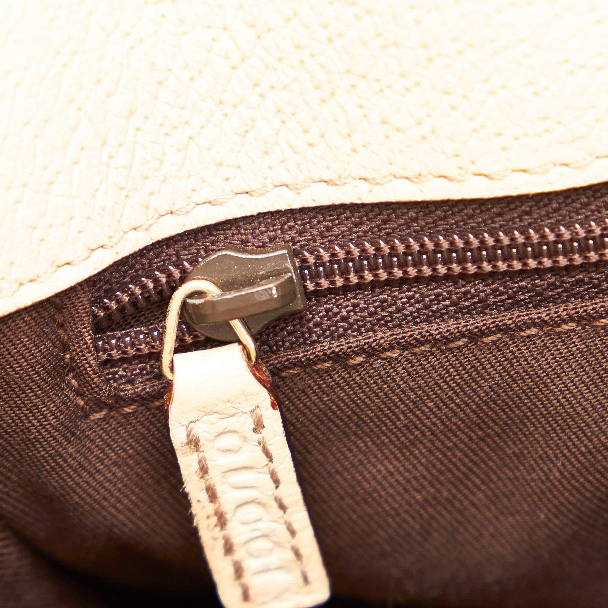 Gucci GG Canvas Eclipse Crossbody Bag (SHG-31631)
