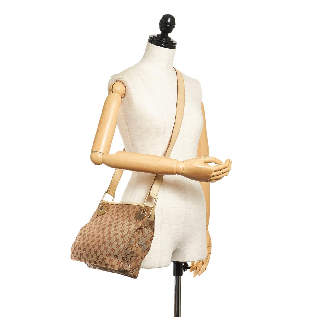 Gucci Gucci Canvas Eclipse Crossbody Bag (SHG-32119)