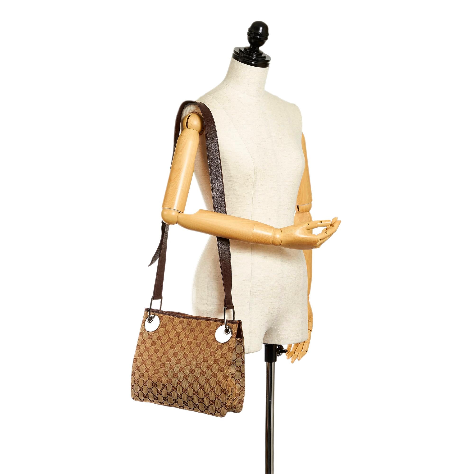 Gucci Gucci Canvas Eclipse Crossbody Bag (SHG-33472)