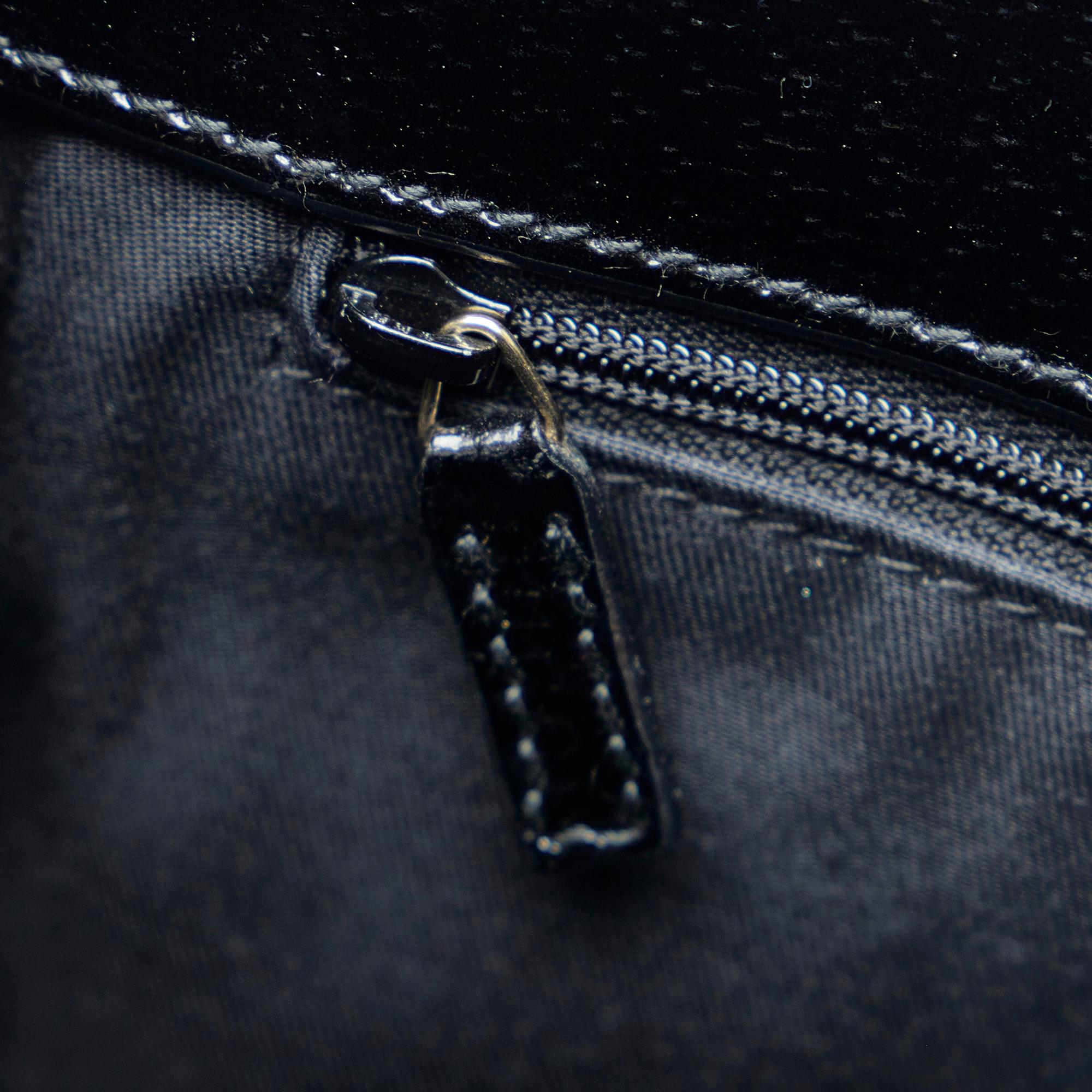 Gucci GG Canvas Eclipse Crossbody (SHG-CBEDQi)