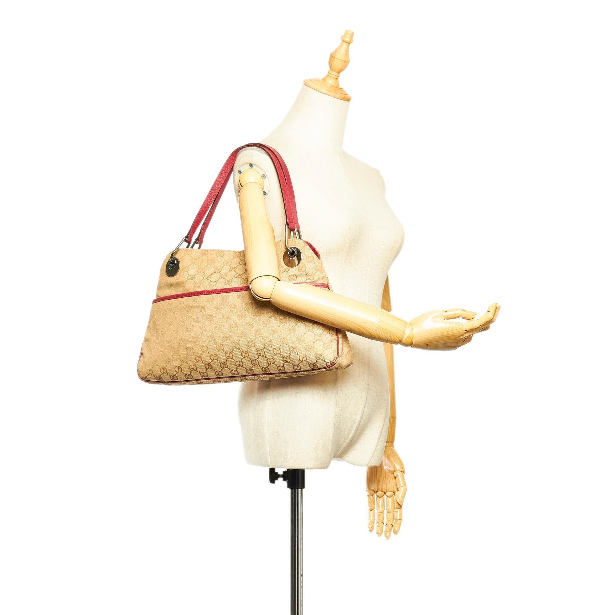 Gucci Gucci Canvas Eclipse Shoulder Bag (SHG-20325)