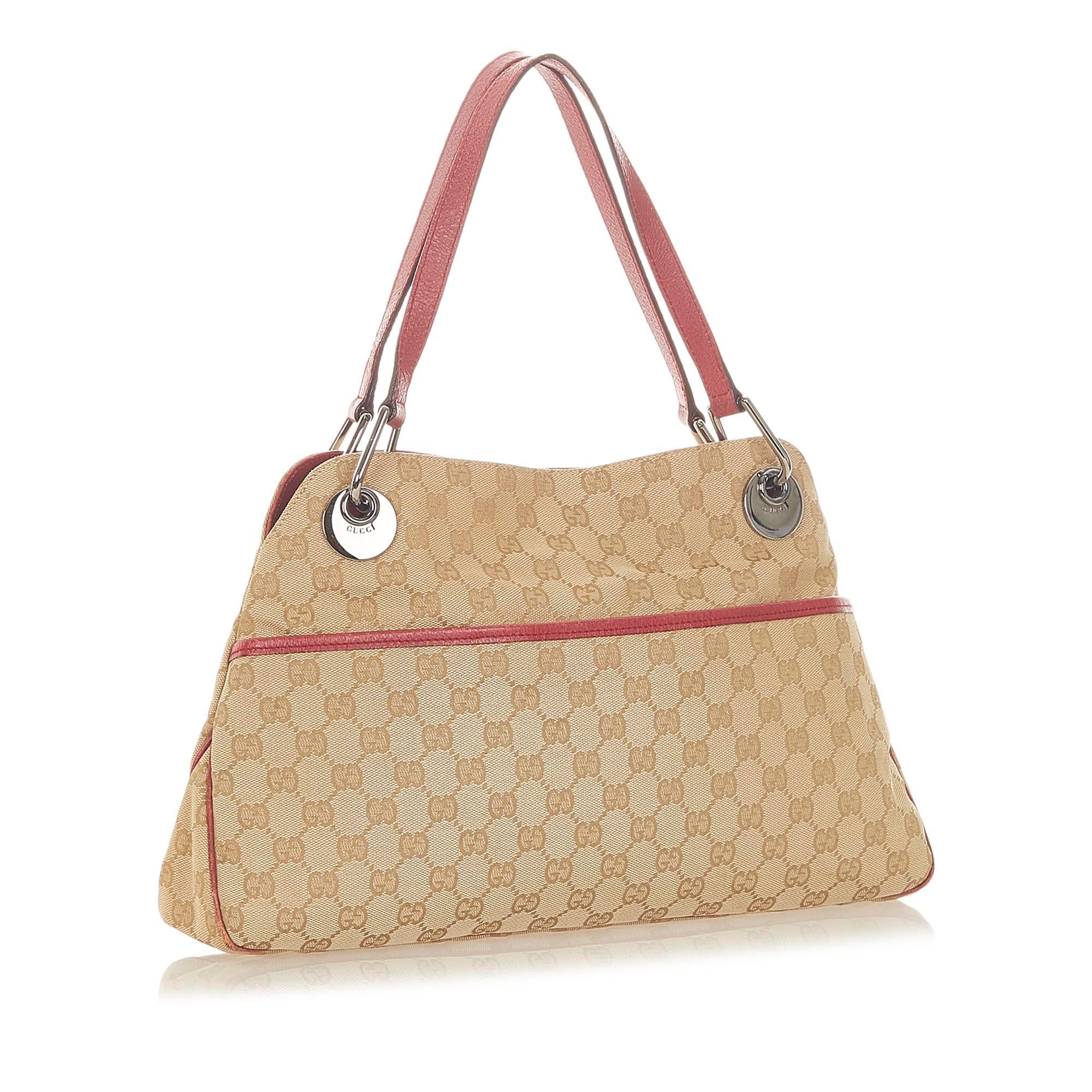 Gucci Gucci Canvas Eclipse Shoulder Bag (SHG-20325)