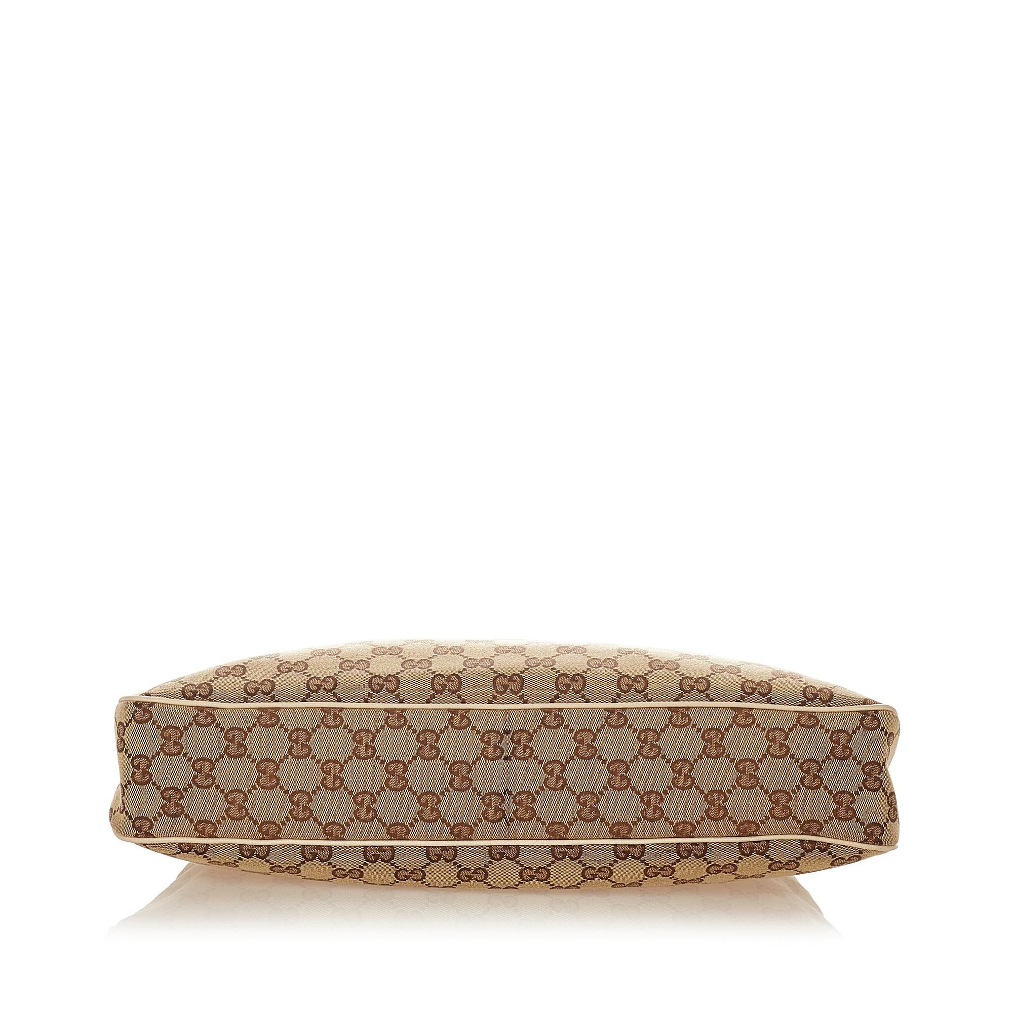 Gucci Gucci Canvas Eclipse Shoulder Bag (SHG-24433)