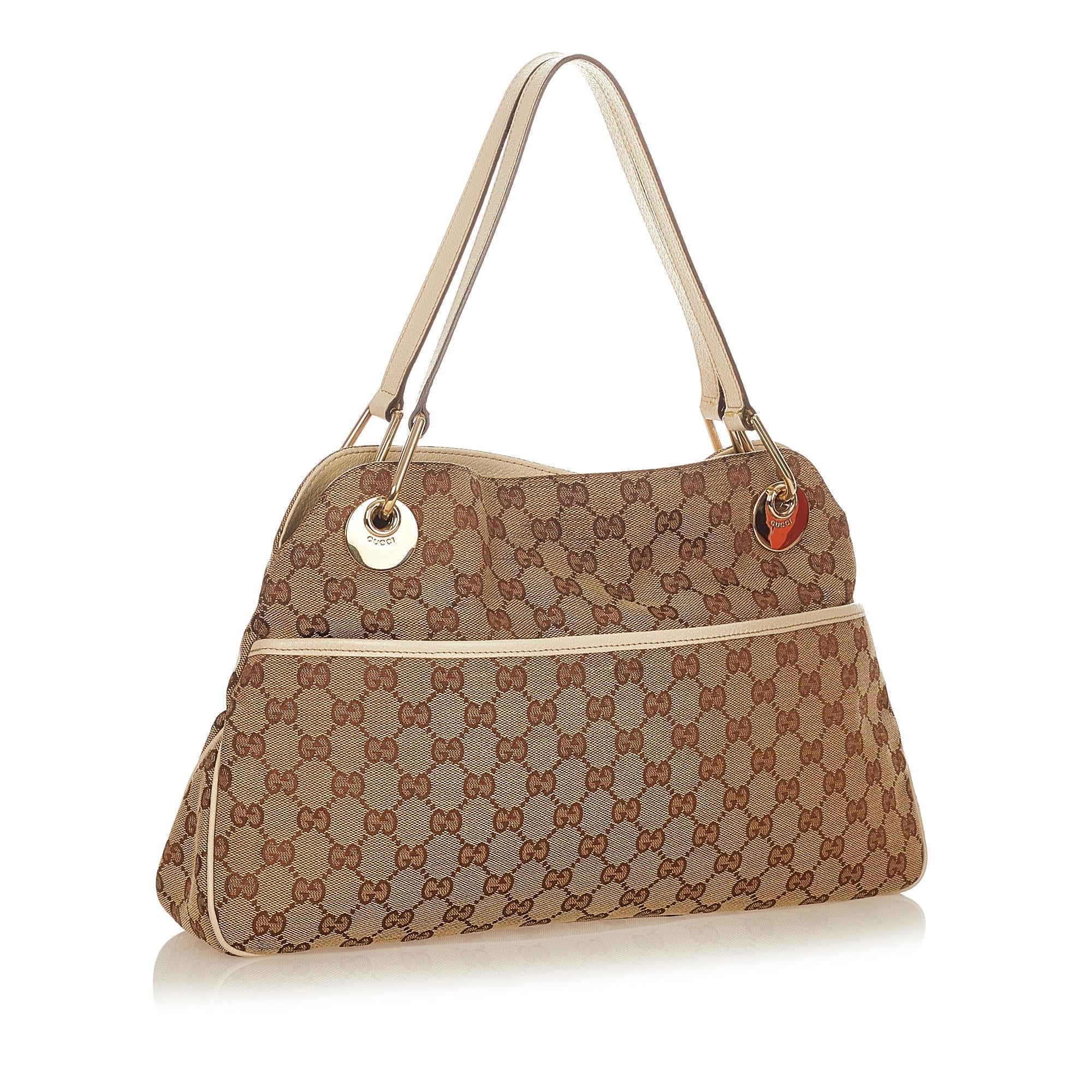 Gucci Gucci Canvas Eclipse Shoulder Bag (SHG-24433)