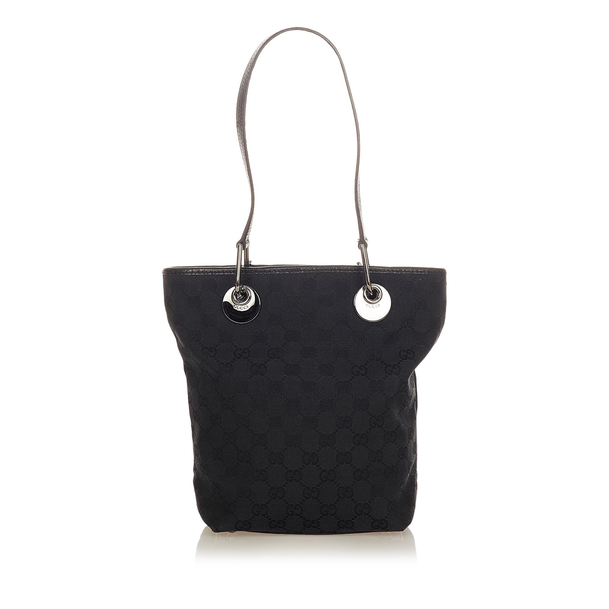 Gucci Gucci Canvas Eclipse Shoulder Bag (SHG-25105)