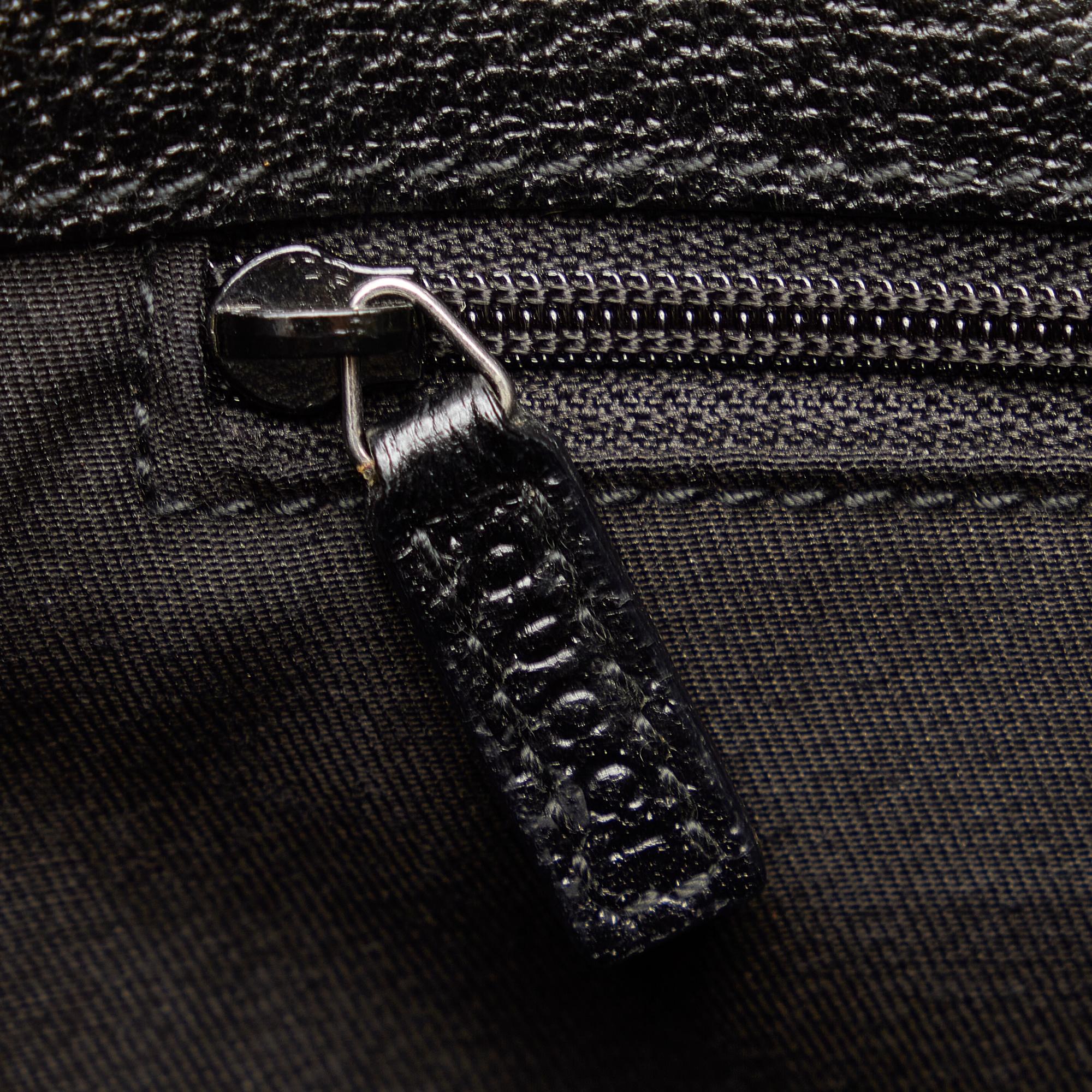 Gucci Gucci Canvas Eclipse Shoulder Bag (SHG-25105)