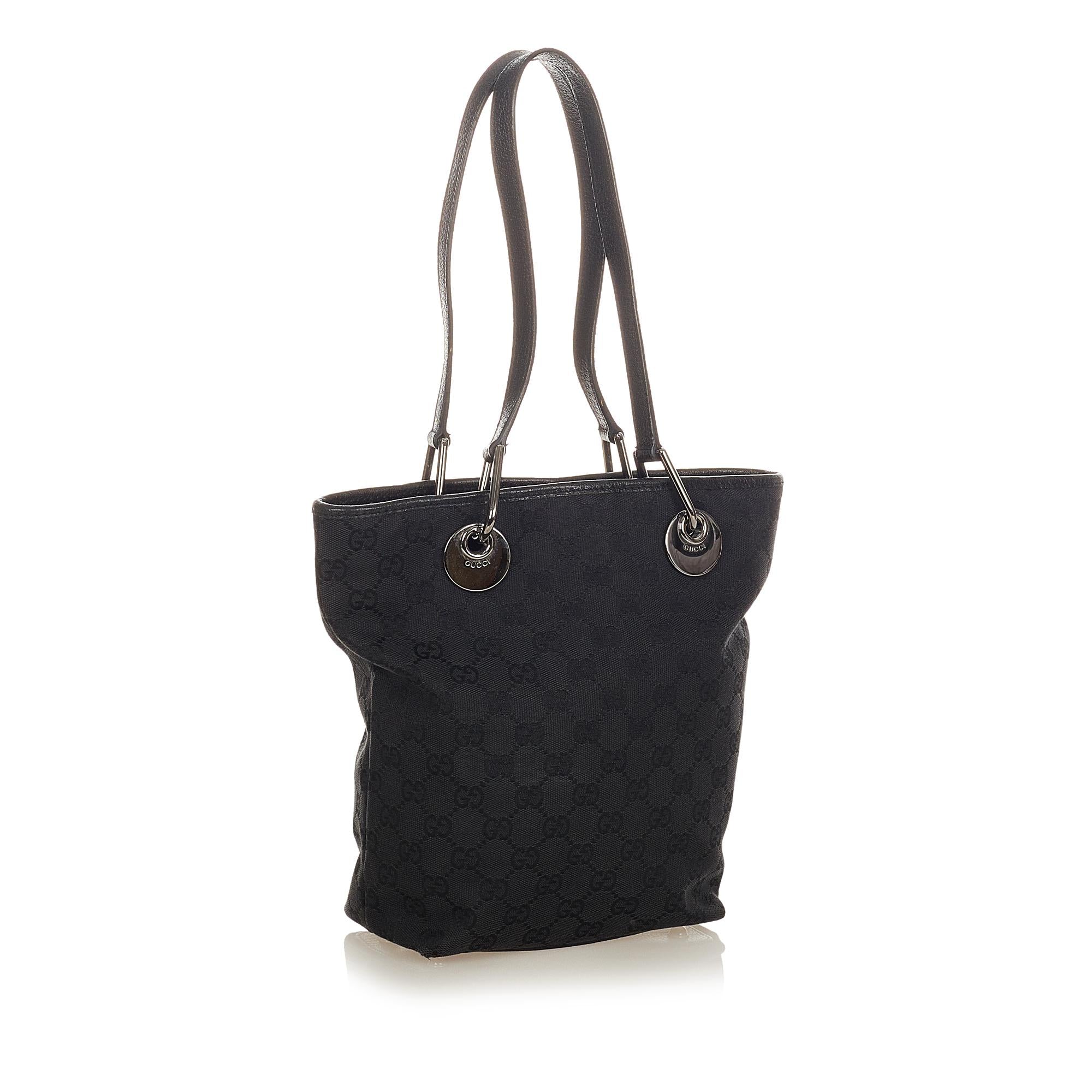 Gucci Gucci Canvas Eclipse Shoulder Bag (SHG-25105)