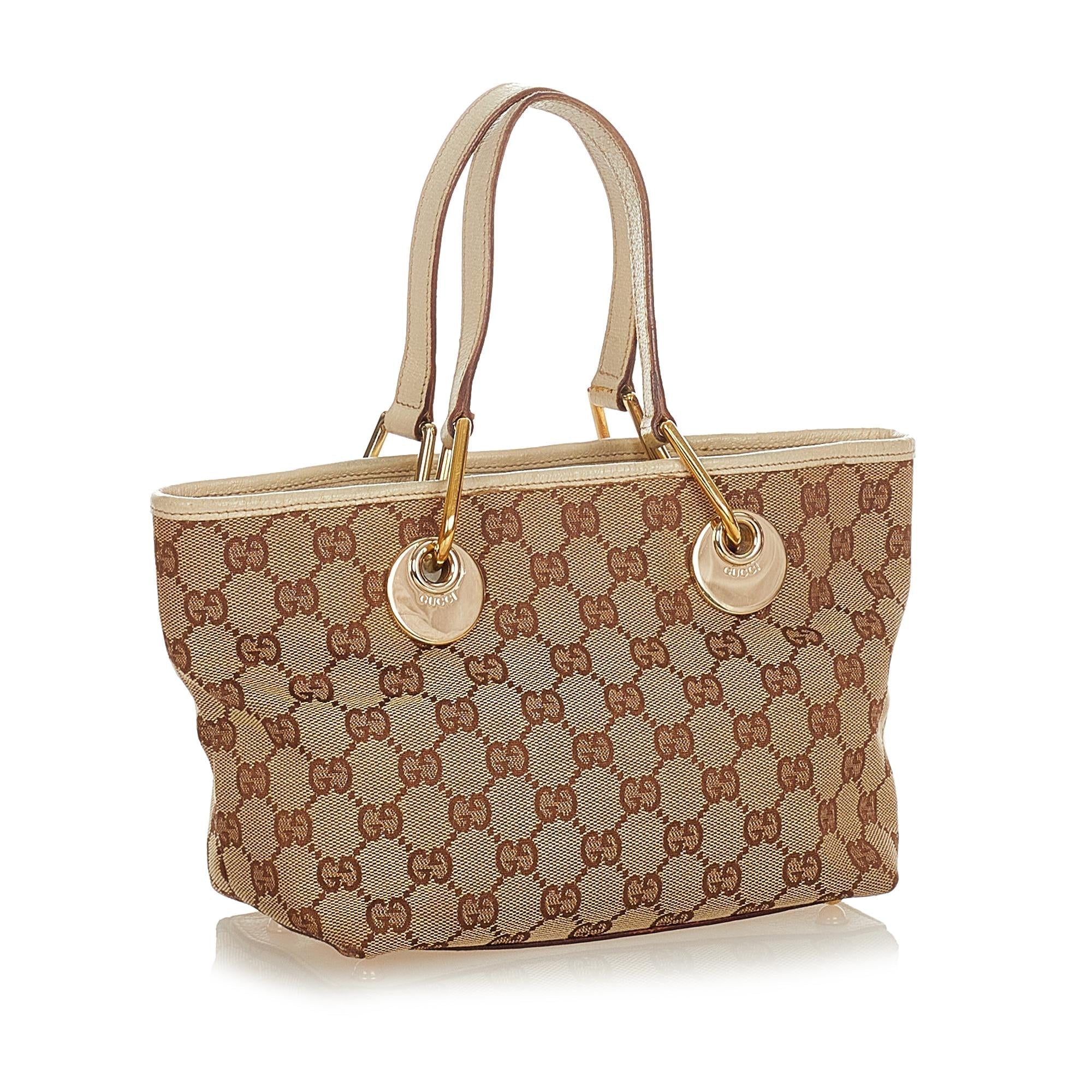 Gucci Gucci Canvas Eclipse Shoulder Bag (SHG-25109)