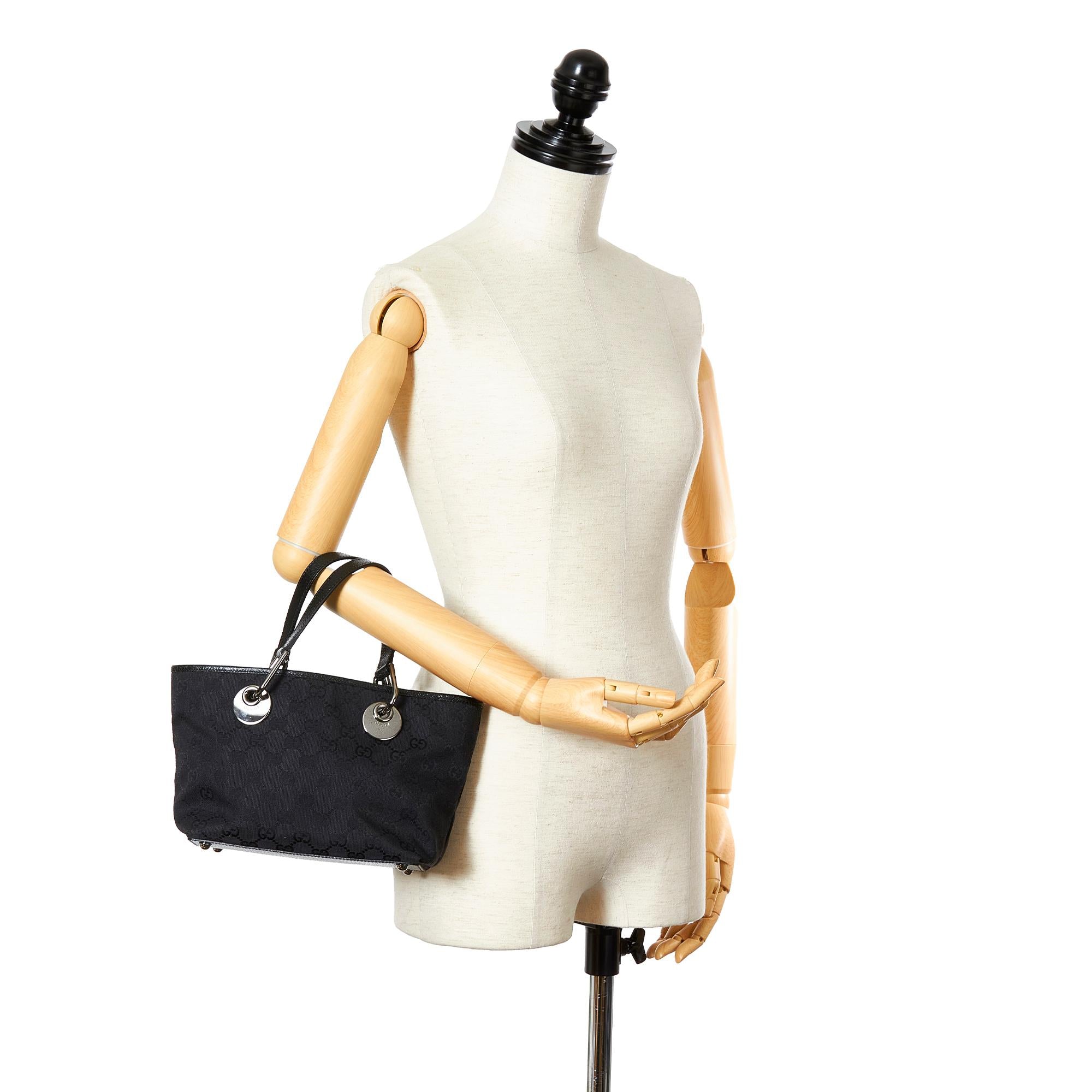 Gucci Gucci Canvas Eclipse Shoulder Bag (SHG-25112)
