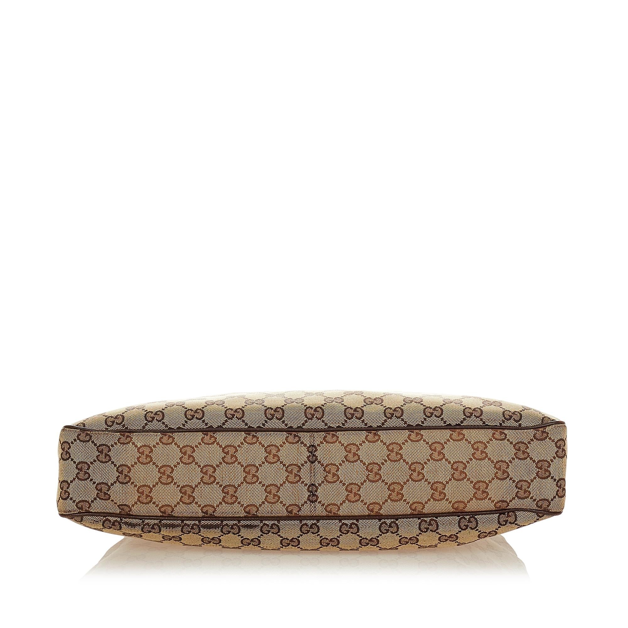 Gucci Gucci Canvas Eclipse Shoulder Bag (SHG-25120)