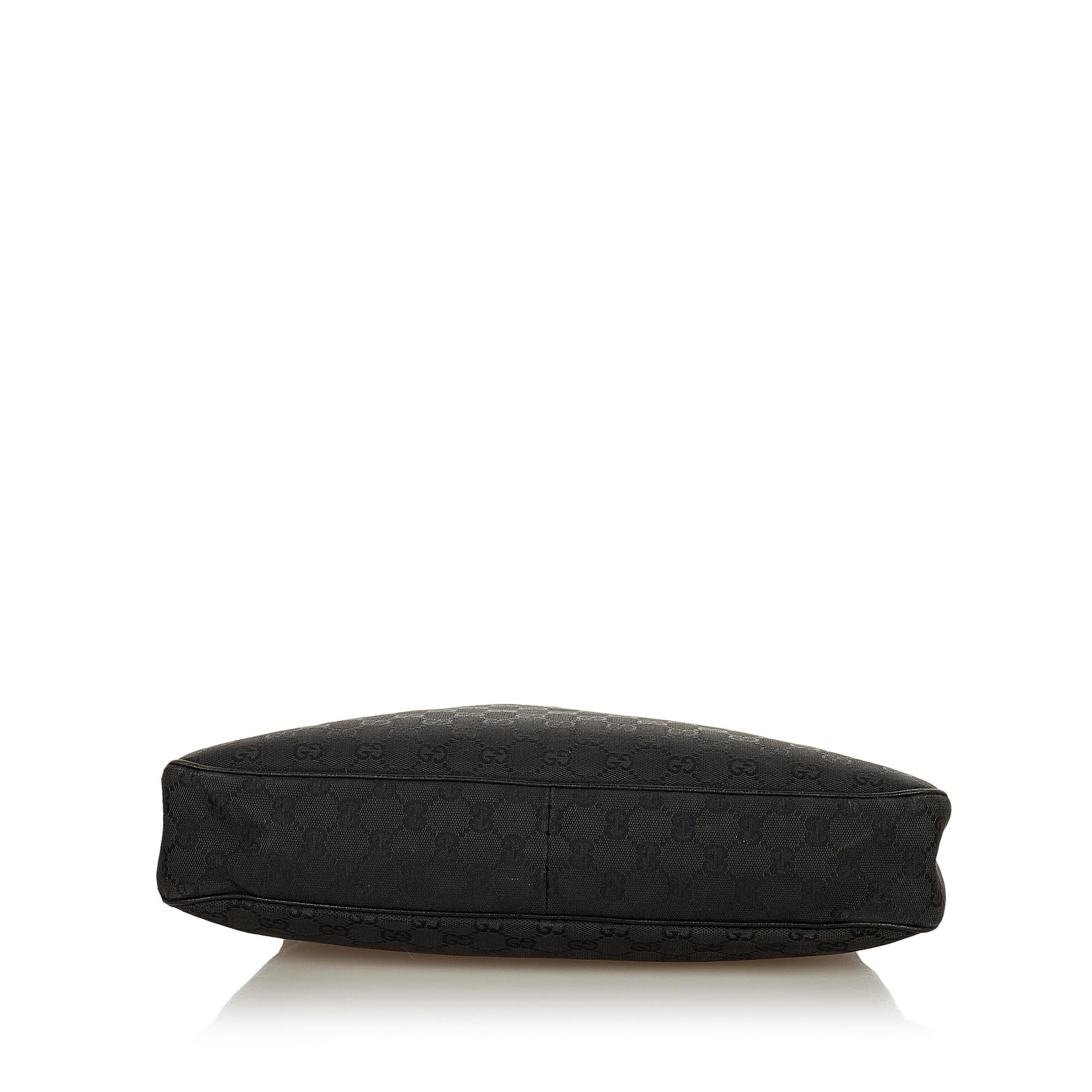 Gucci Gucci Canvas Eclipse Shoulder Bag (SHG-26385)