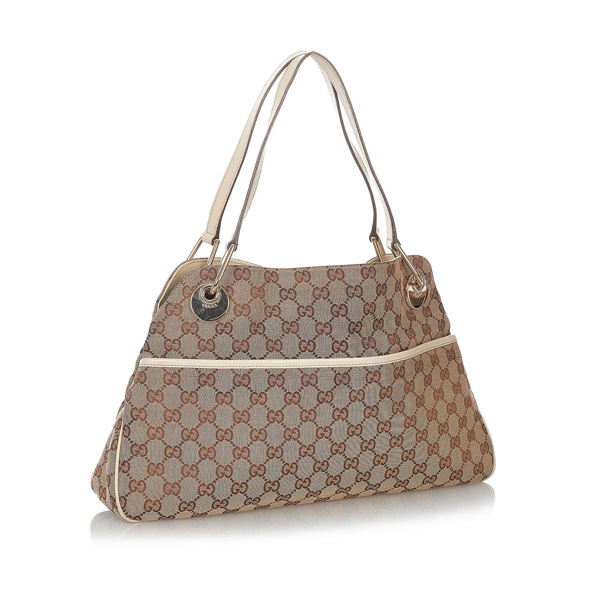 Gucci Gucci Canvas Eclipse Shoulder Bag (SHG-26946)
